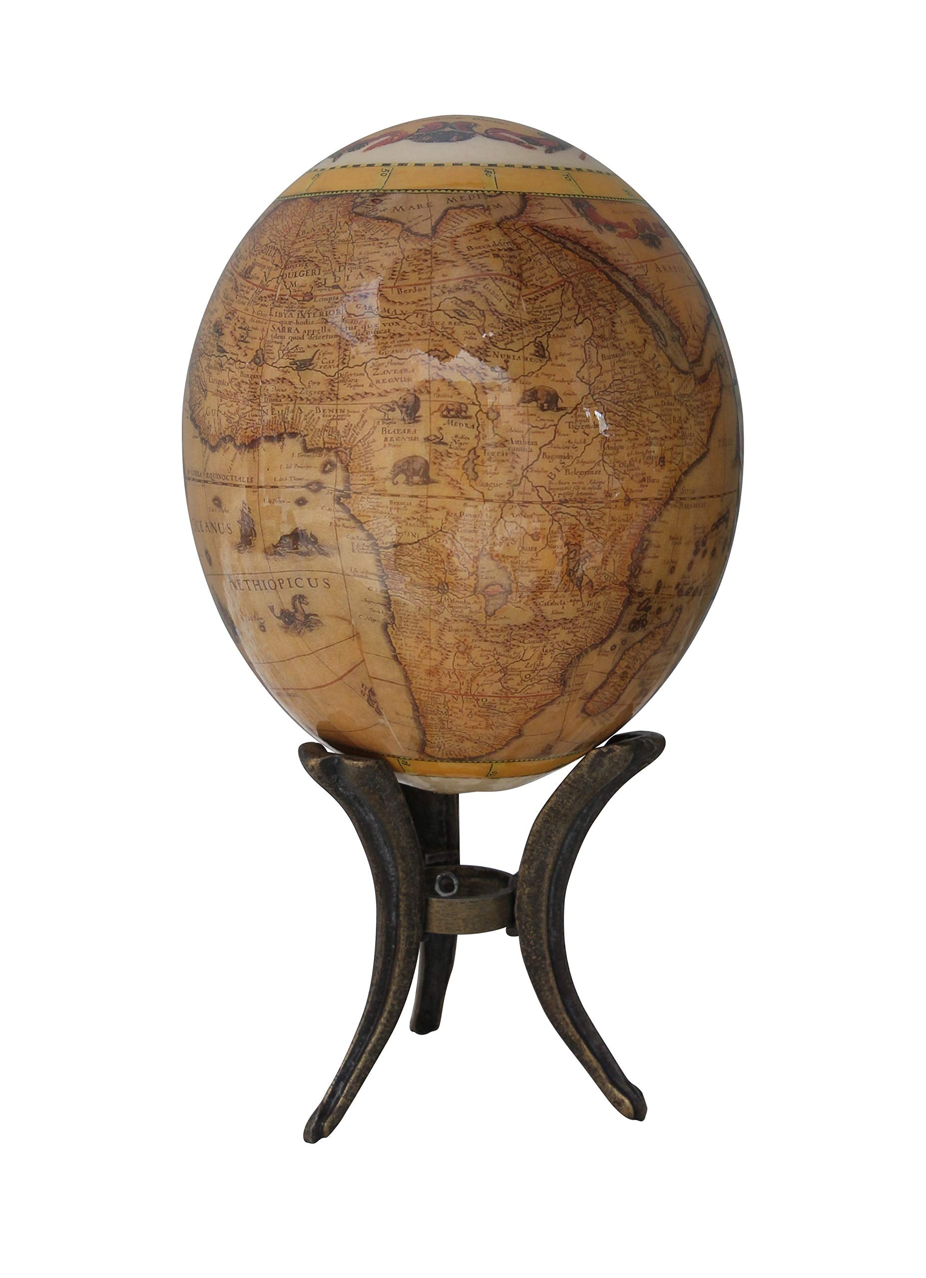 Ostrich egg artwork showing Big 5 in natural bush setting