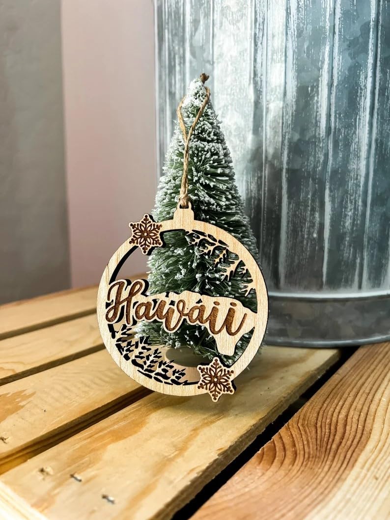 Natural wood grain state ornament with protective matte finish