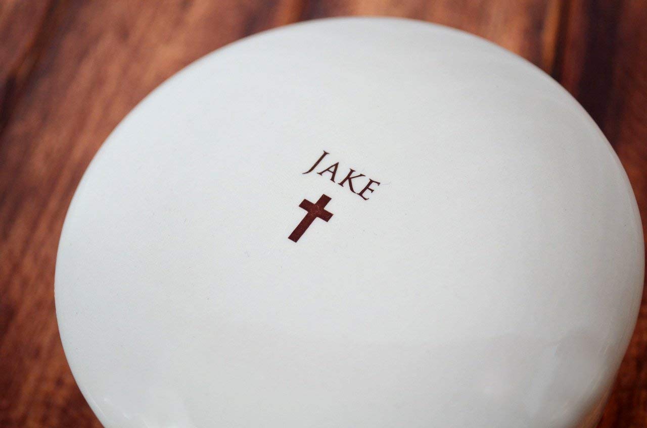 Round keepsake box suitable for baptism or first communion