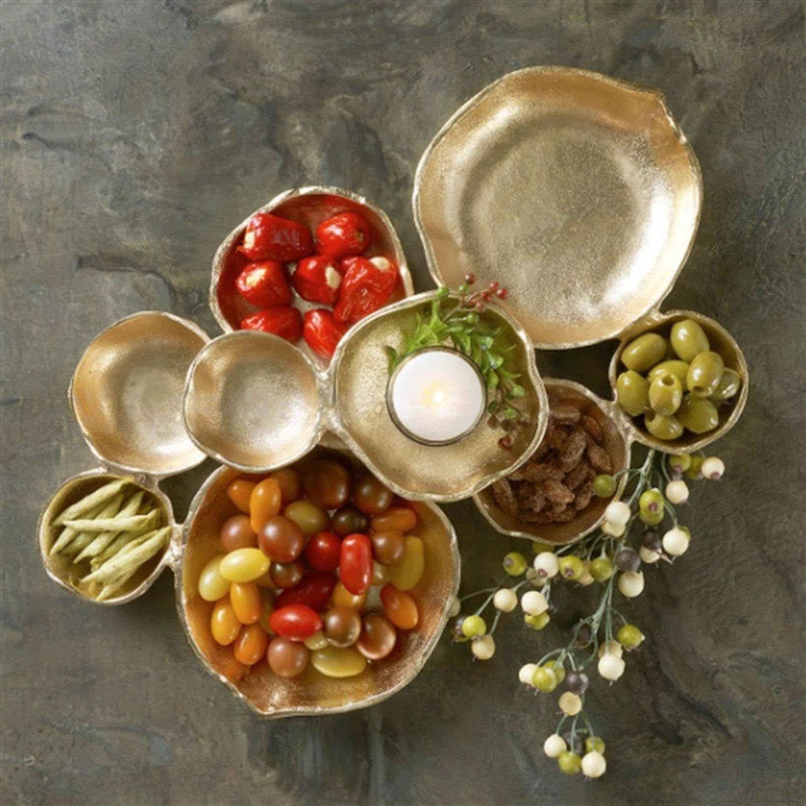 Versatile platter for weddings and dinner parties