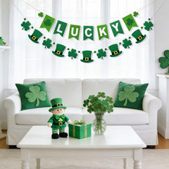 Leprechaun hat and shamrock accents garland