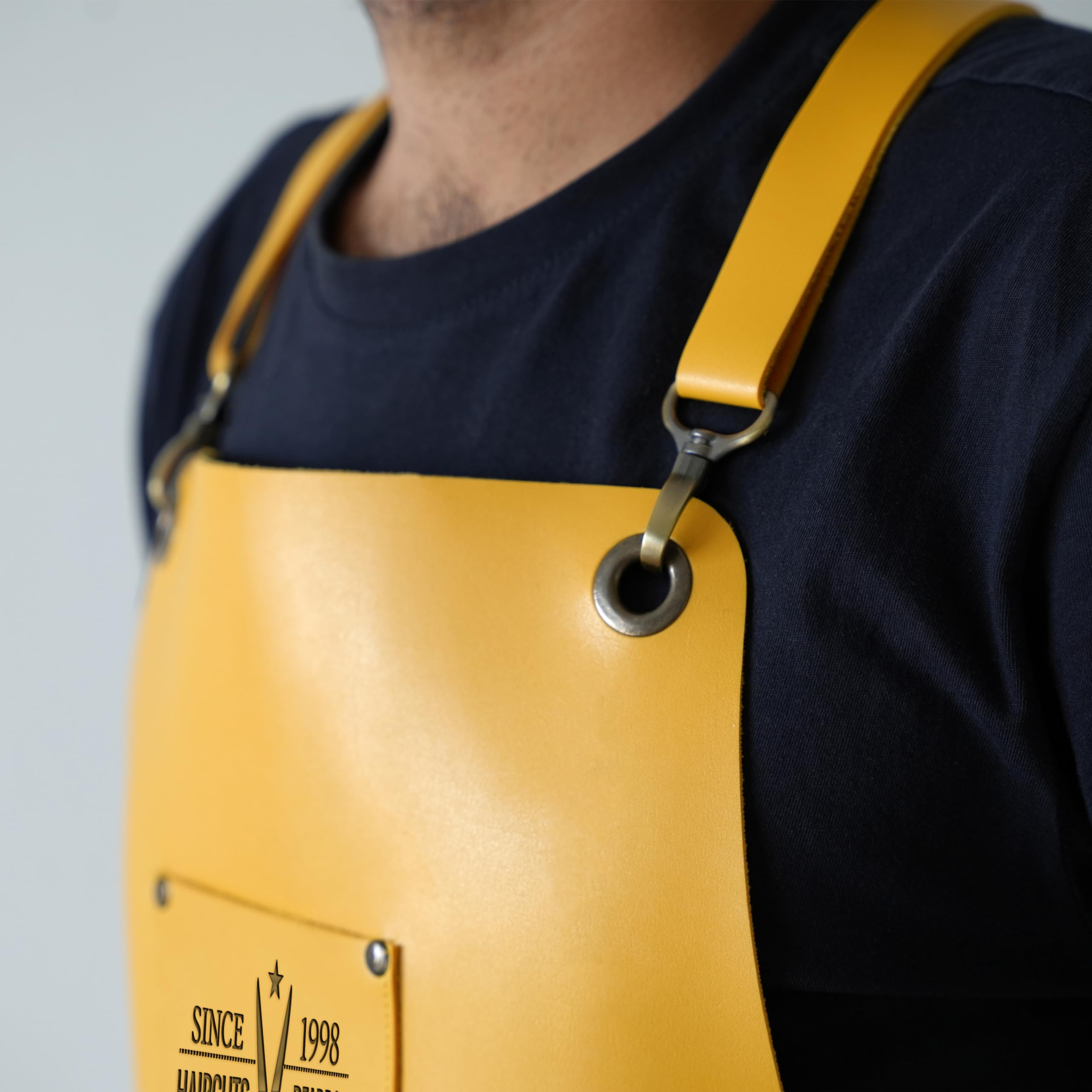 asrincodesigns Barber Leather Apron adjustable straps