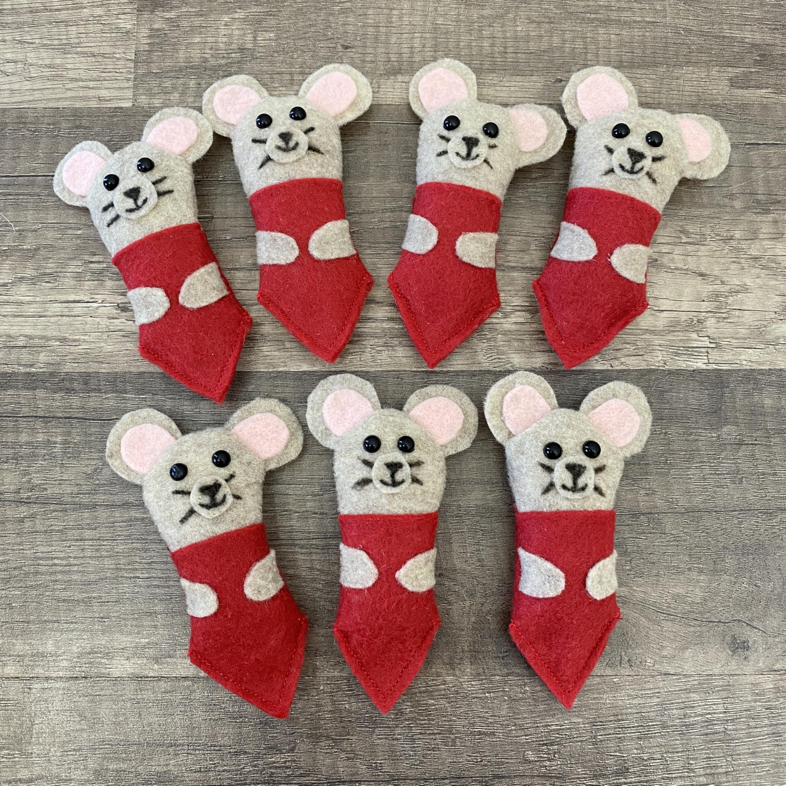 Avon Countdown to Christmas replacement mouse made from polyester felt