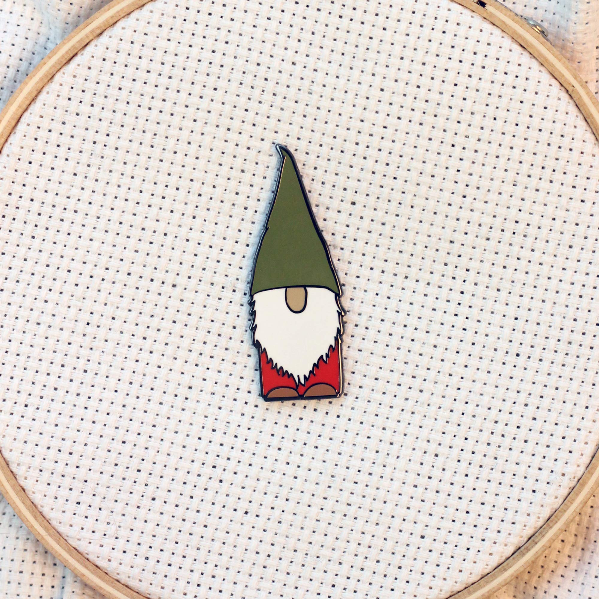 Gnome needle minder used as pattern holder or magnet