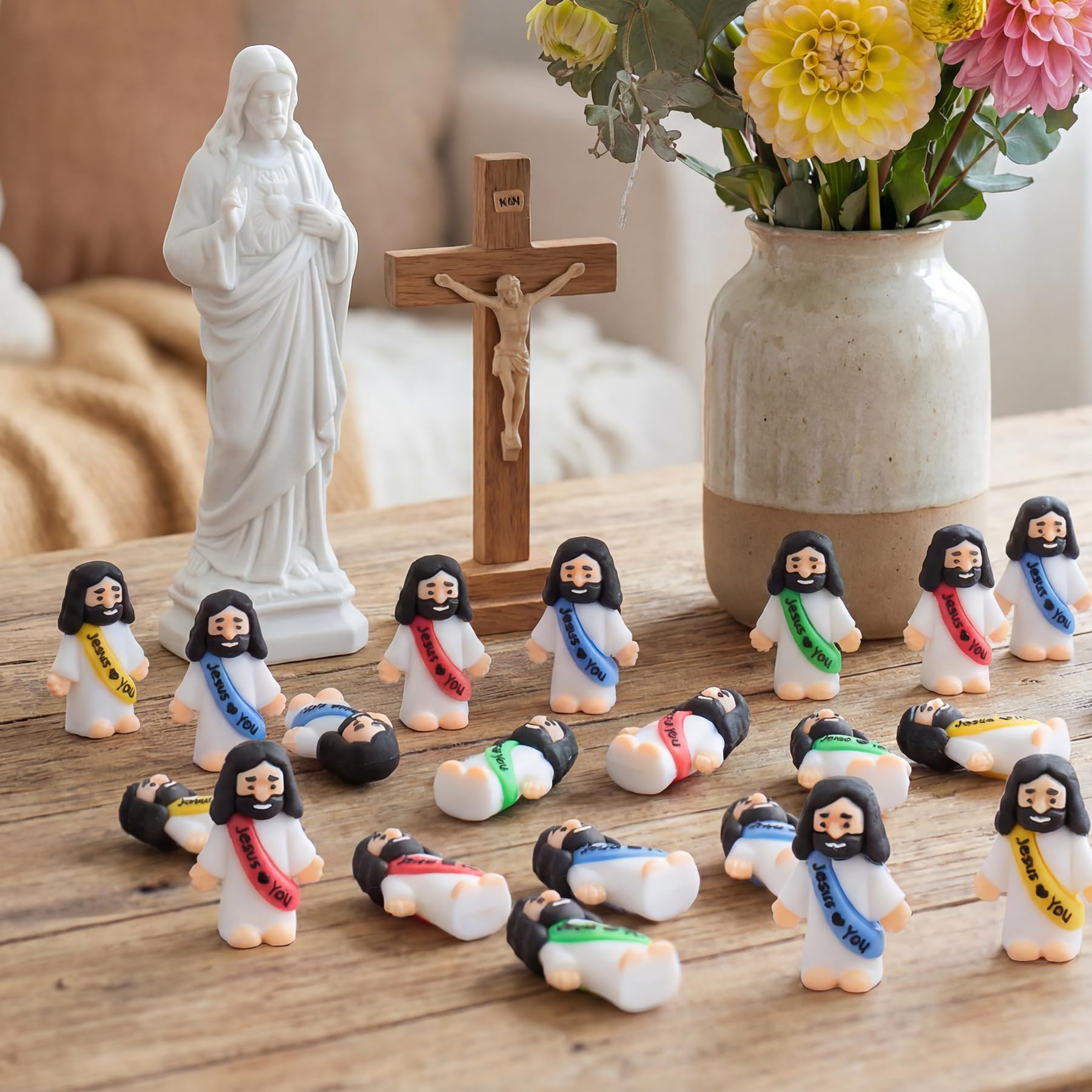 basuwu 215 pcs Little Jesus Figures yellow color set