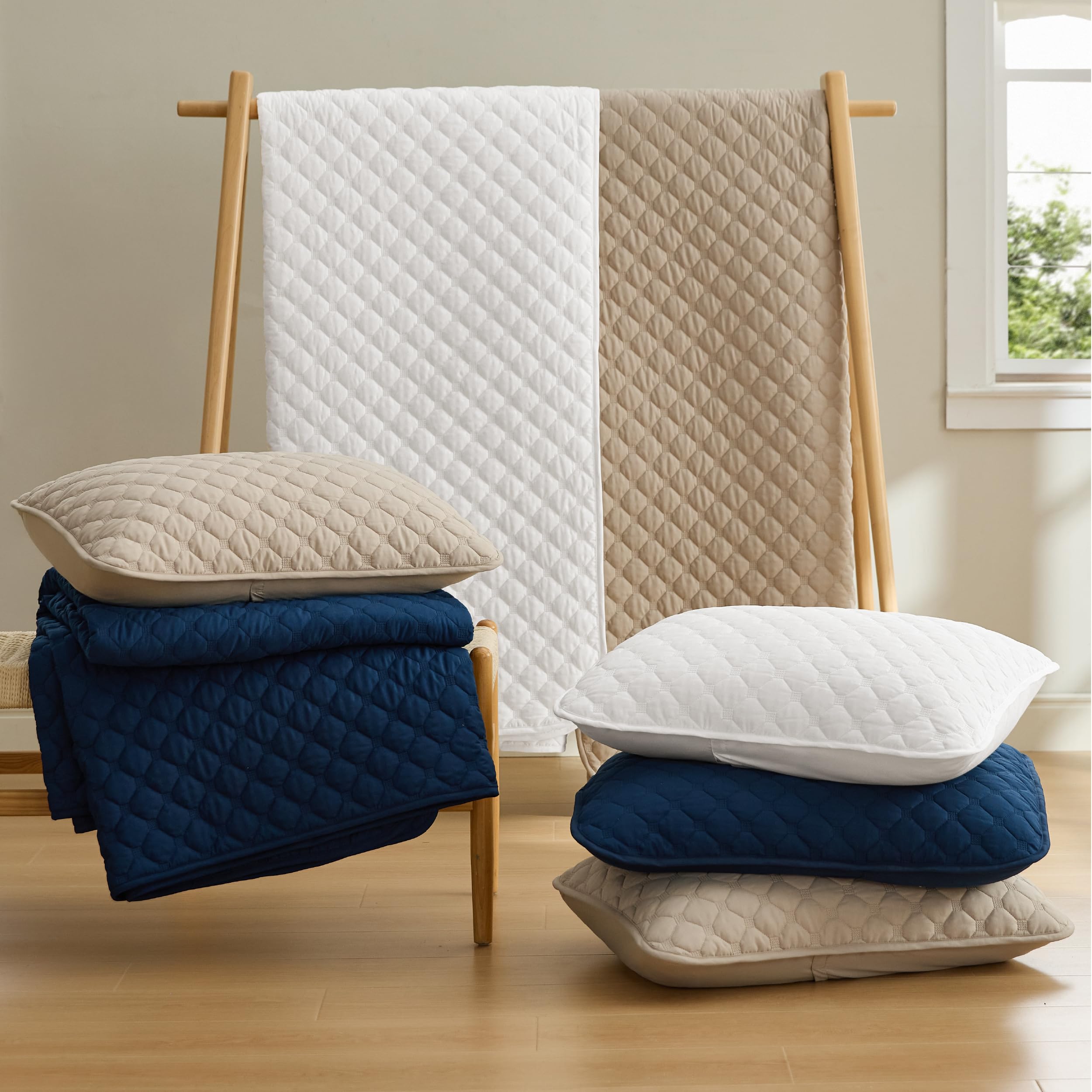 Navy Bedsure queen size bedding with quilt