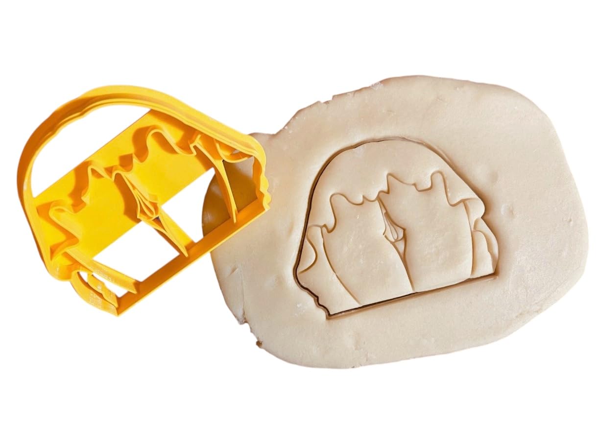 Bent Over Skirt Cookie Cutter 3D printed design