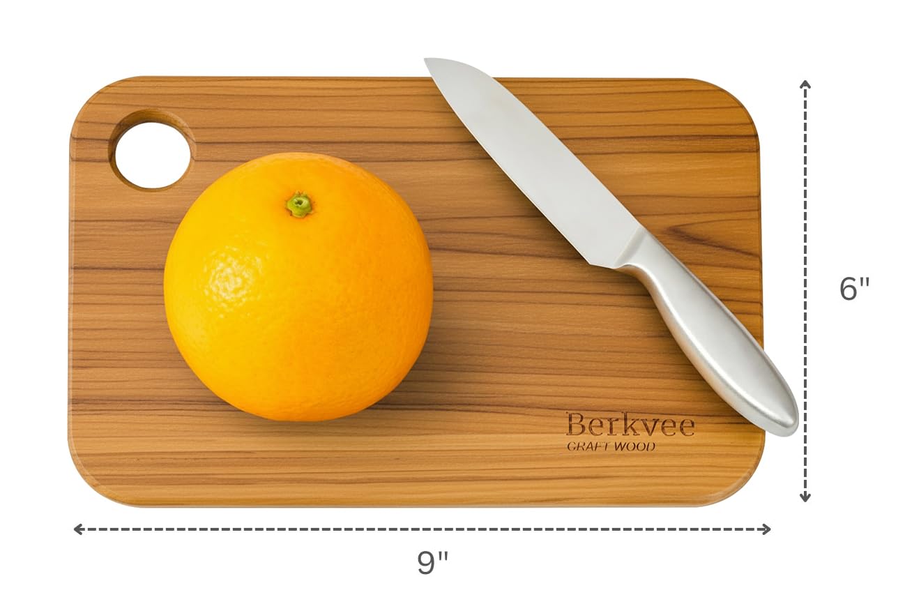 Two teak wood cutting boards Berkvee for quick cutting tasks
