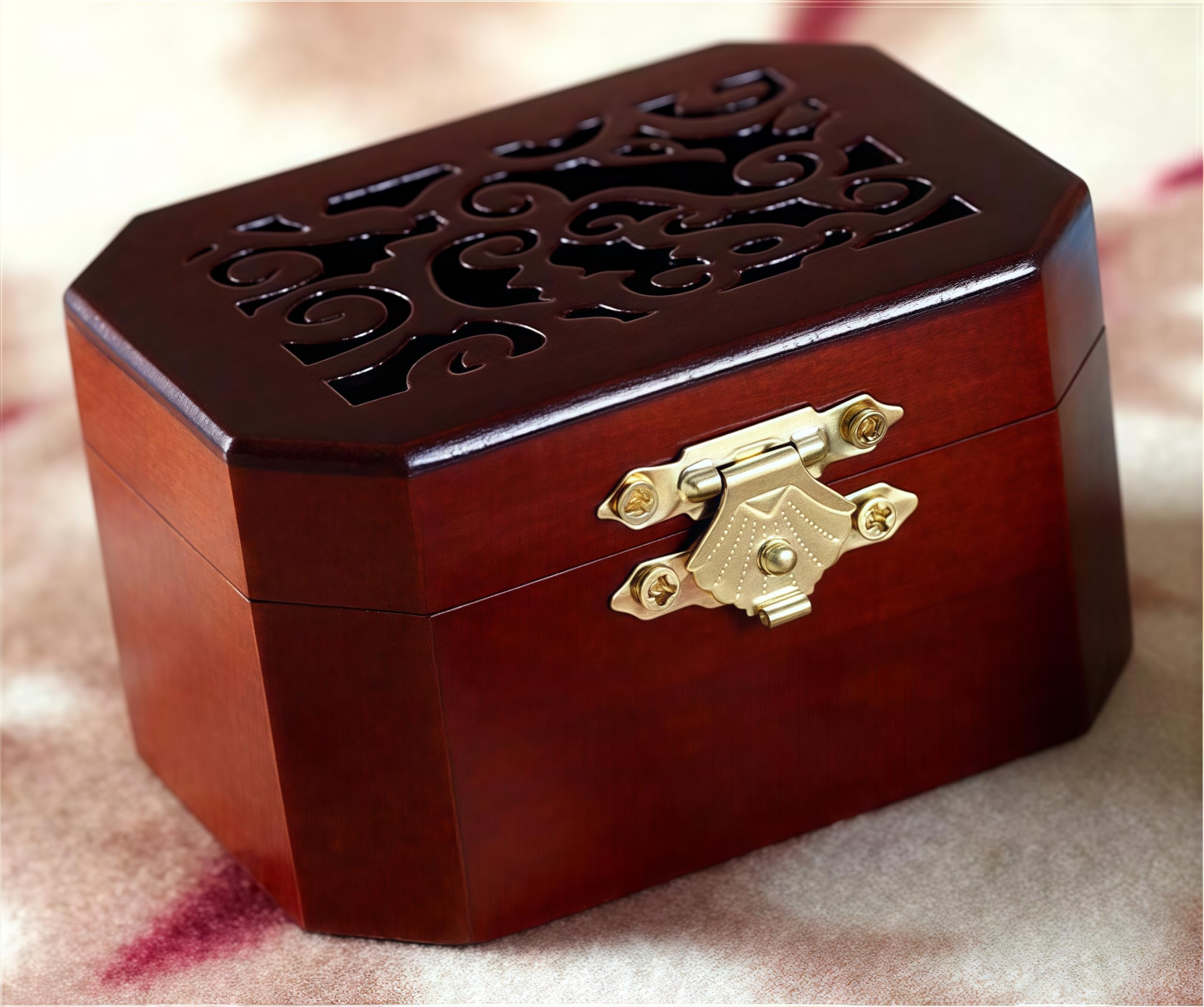 Packaging image of Biscount wooden music box