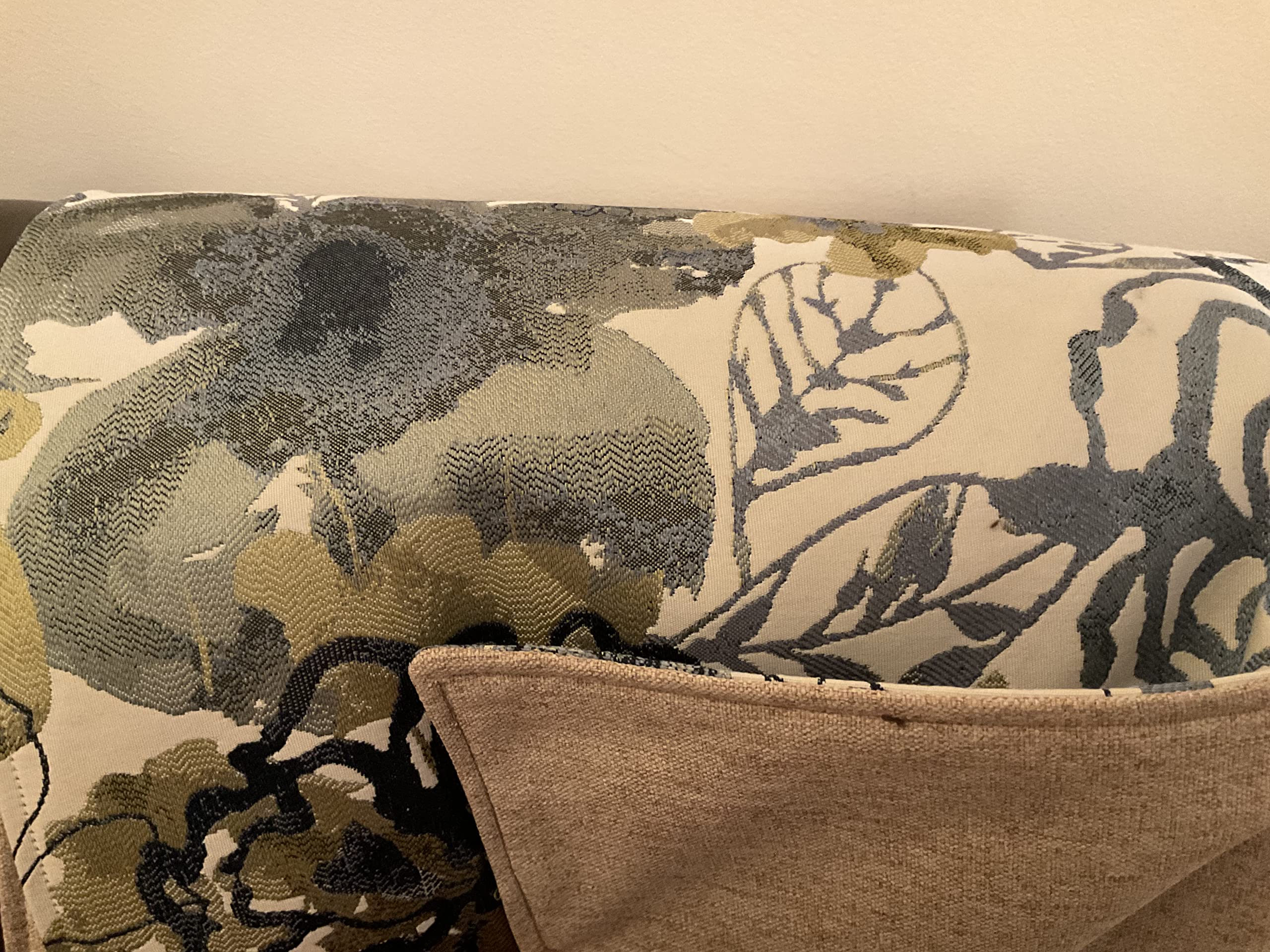 Reversible headrest cover for recliner by Bittlemen Furniture Co