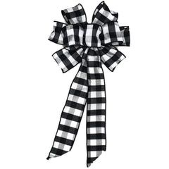 Black and White Check wired wreath bow close up showing wired ribbon and shape