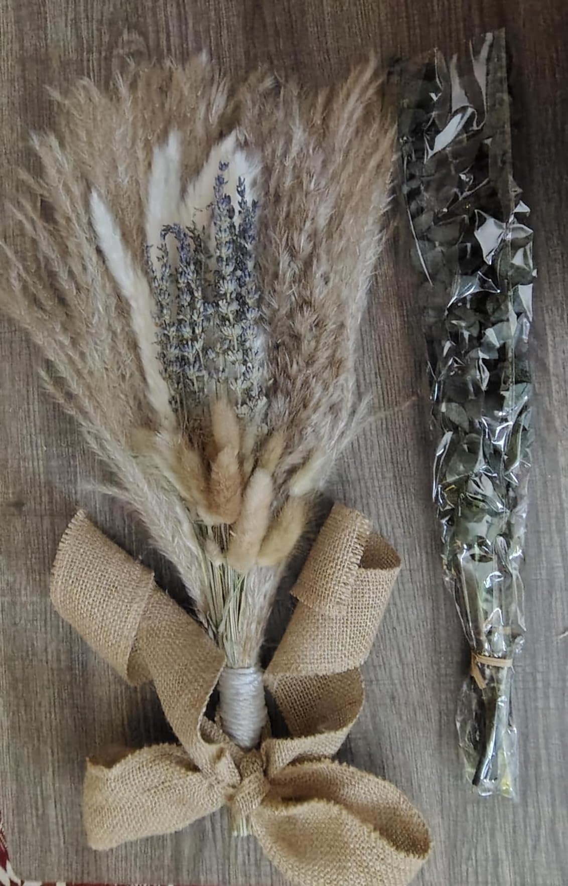 Ready-to-display dried bouquet for cozy room decor
