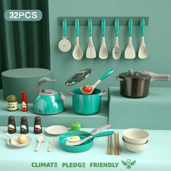 Pressure cooker and kettle from Bruvoalon kitchen toy set