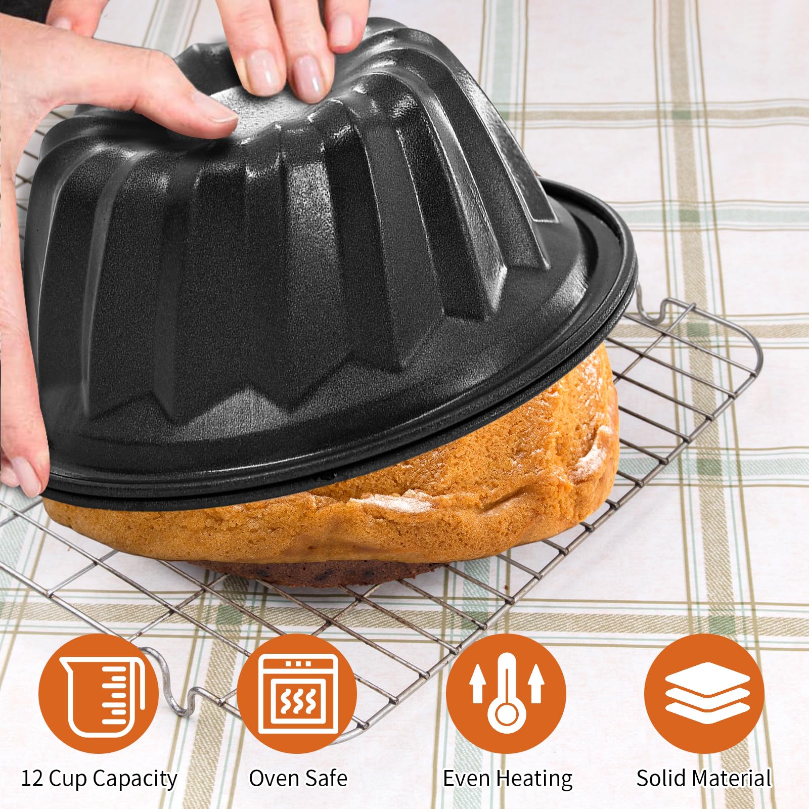 Mini Bundt pan with top diameter 4.7 inches and height 2.36 inches