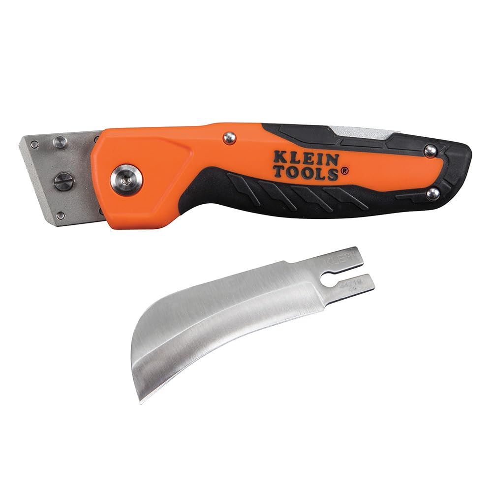 Cable skinning utility knife blade change close-up