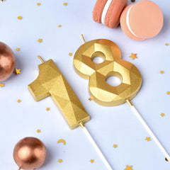 Crystal gold 18 number birthday candle by CAKE CODE with holder