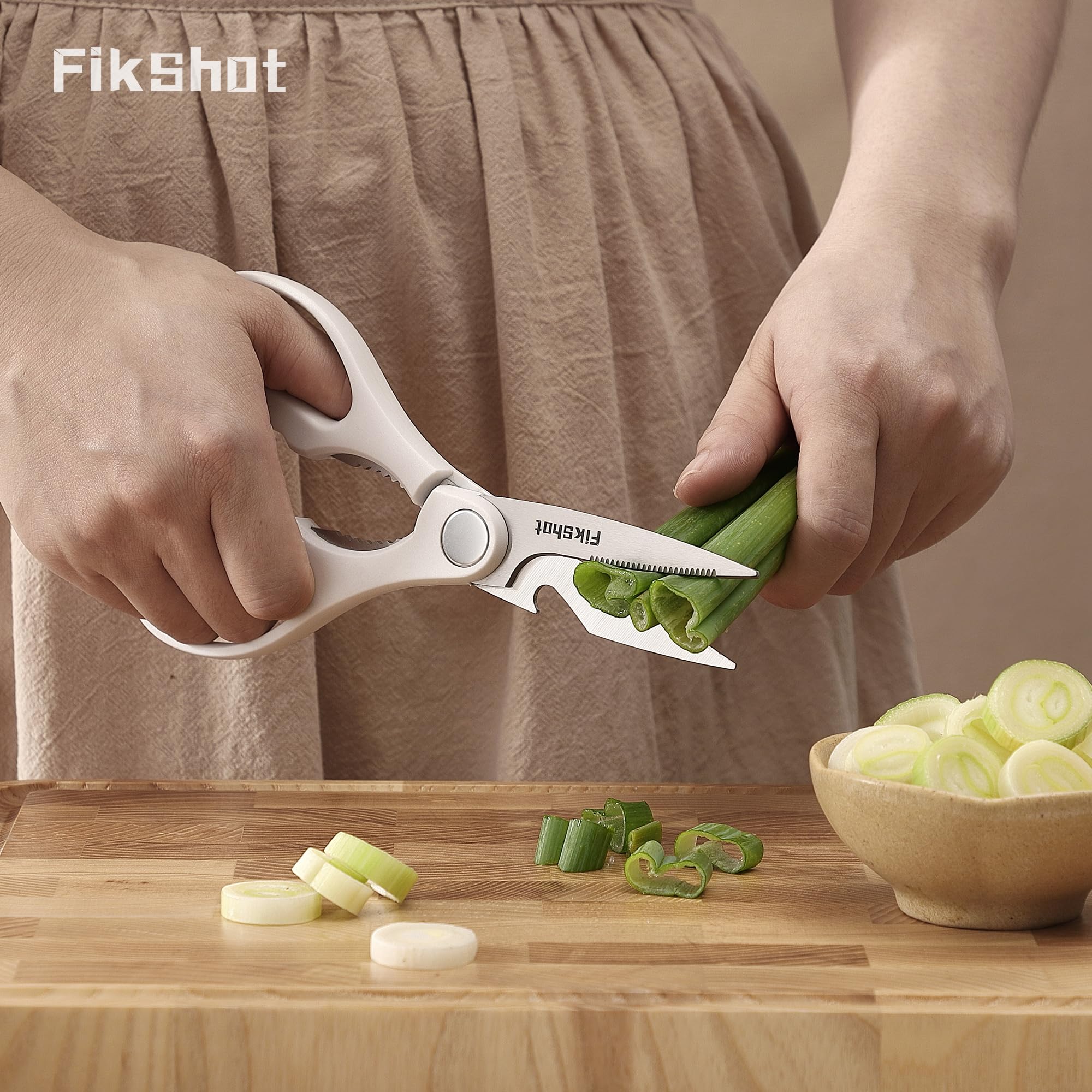 Six-piece knife set arranged in kitchen block