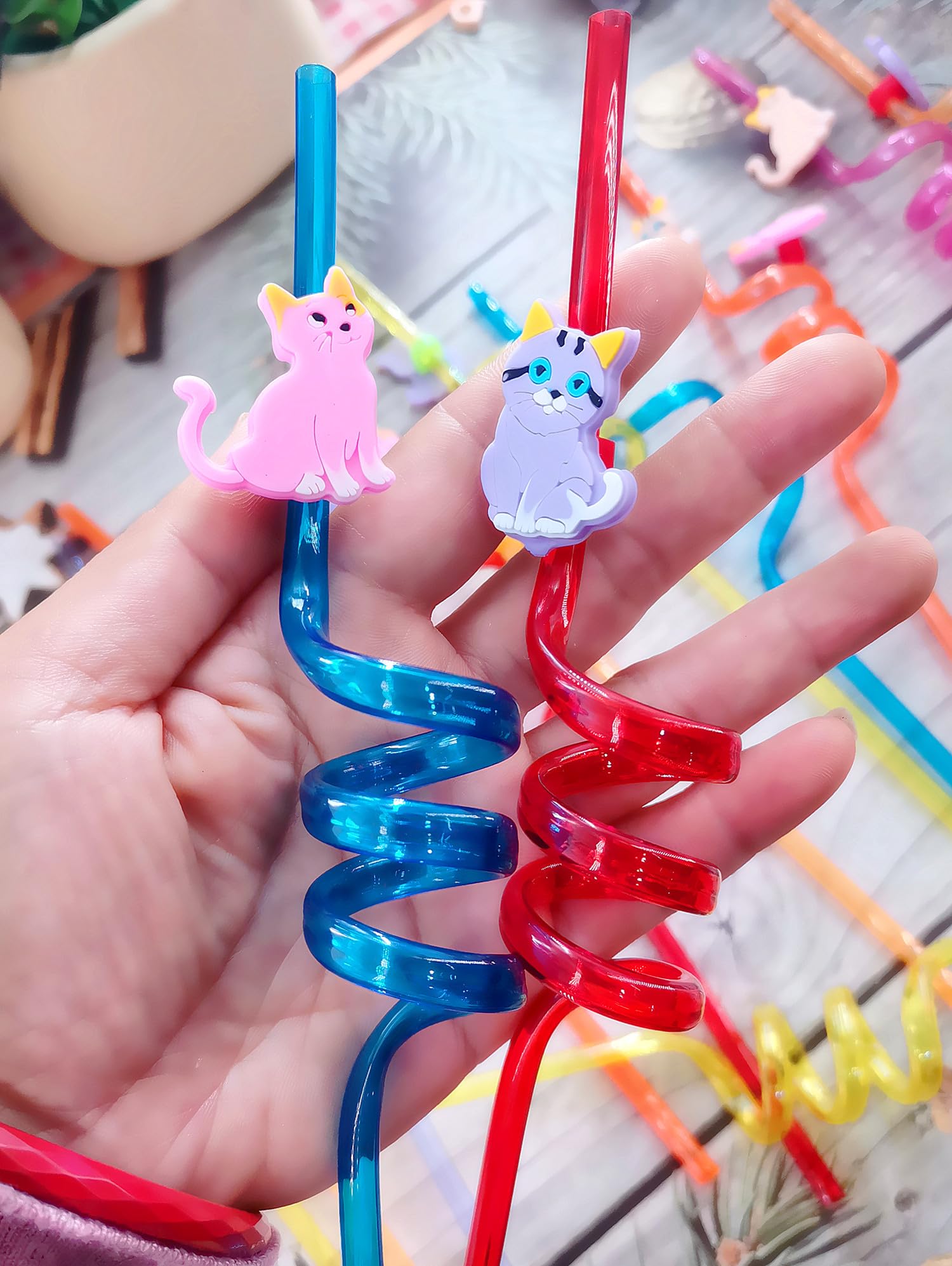 cat pattern straws in five colors for party use