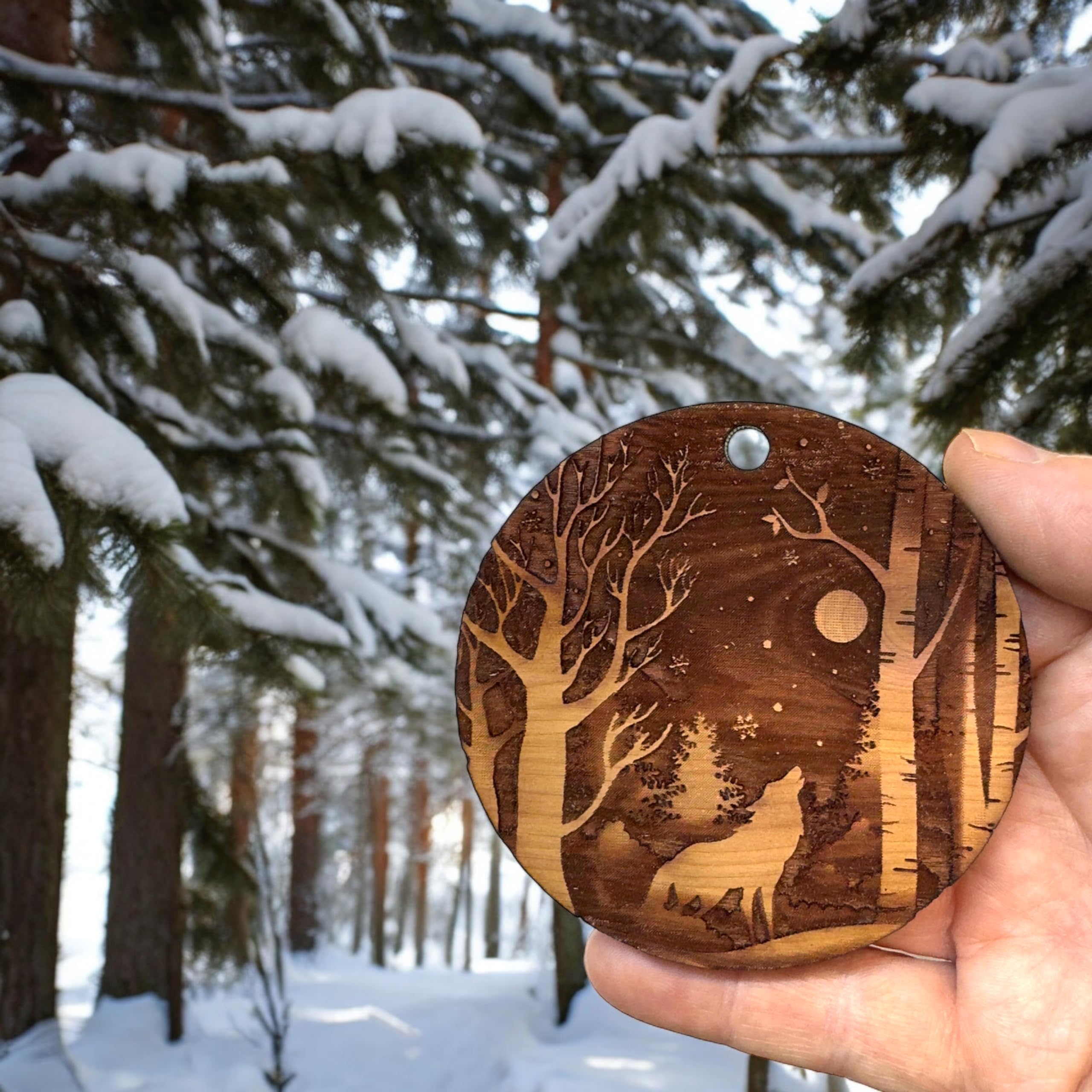 Winter Wolf cedar ornament natural wood grain variation