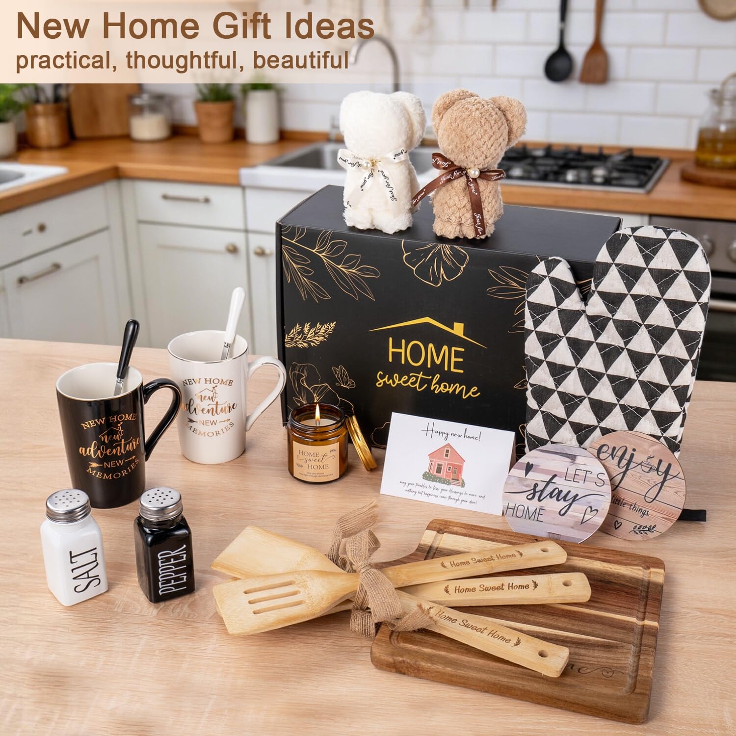 Wooden chopping board and wooden kitchenware set in the gift basket