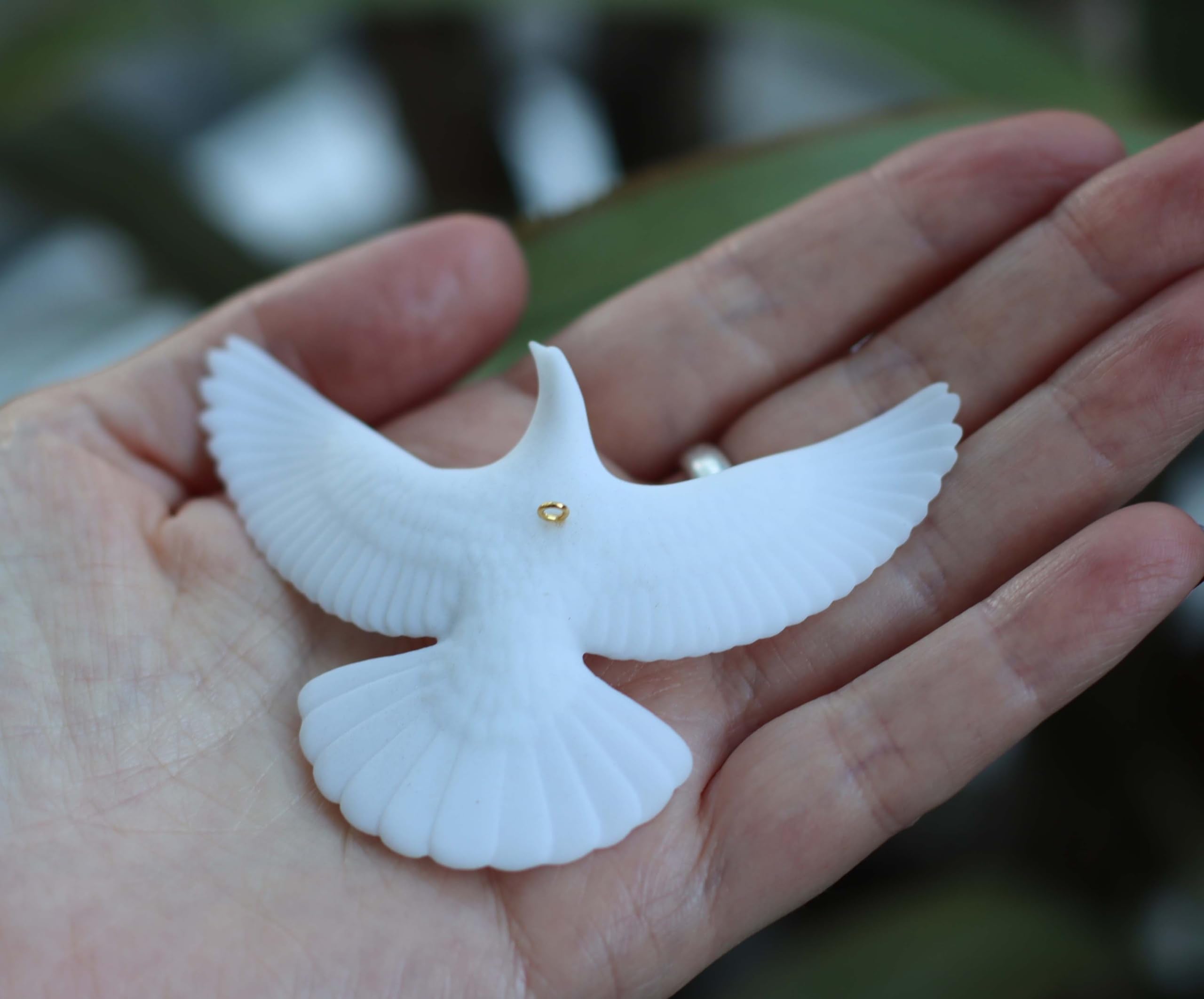 Certificate of Authentication included with dove replicas image