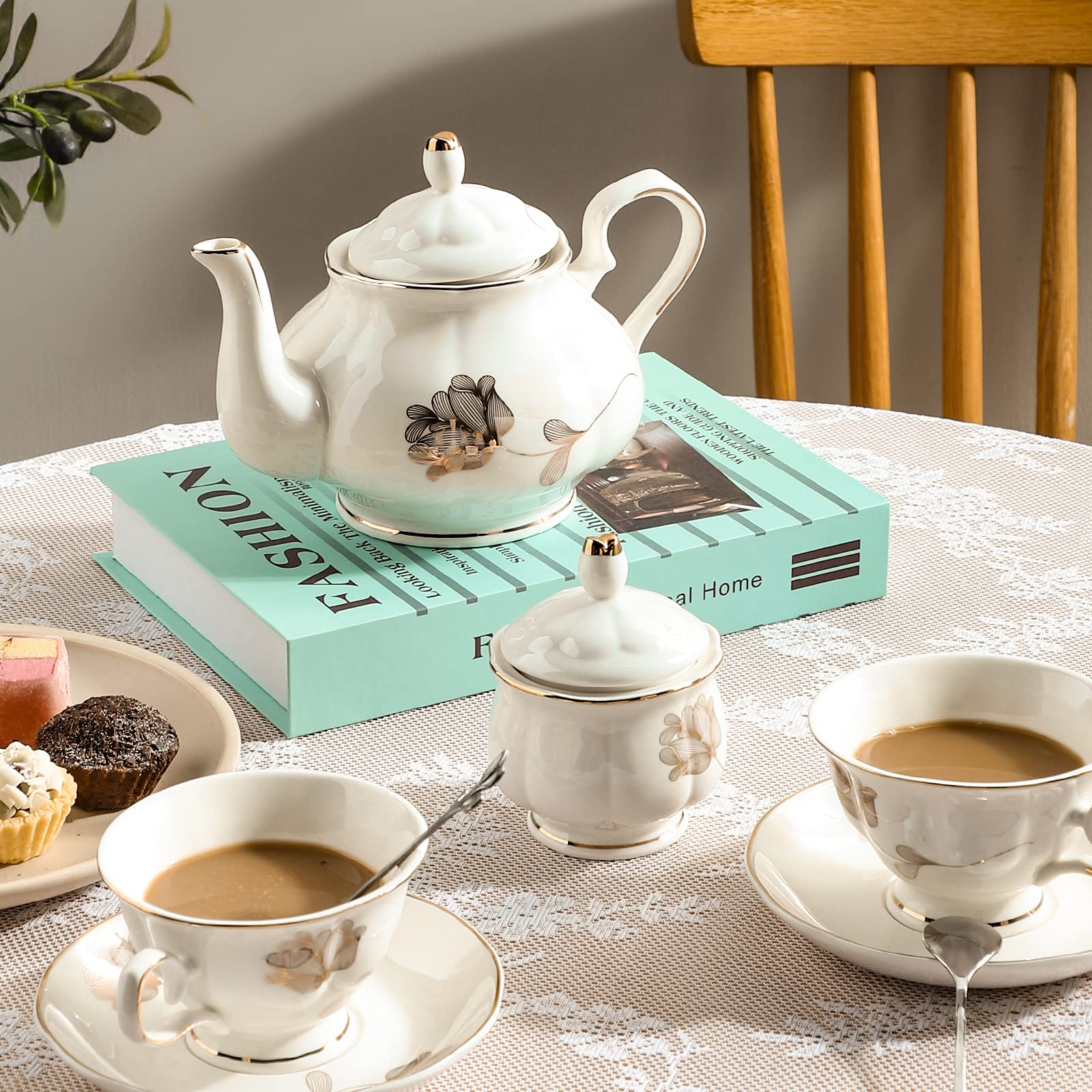 Six tea cups with saucers in CHENP.HMC set