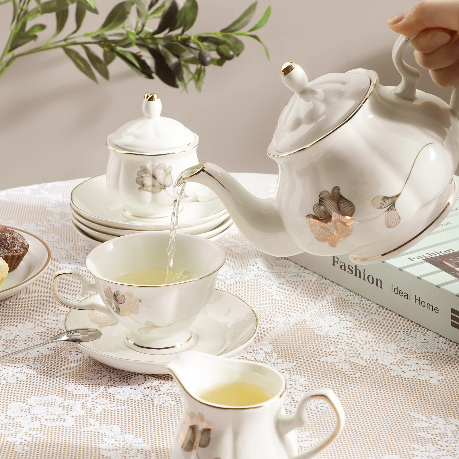 Sugar bowl and cream pitcher included in CHENP.HMC set