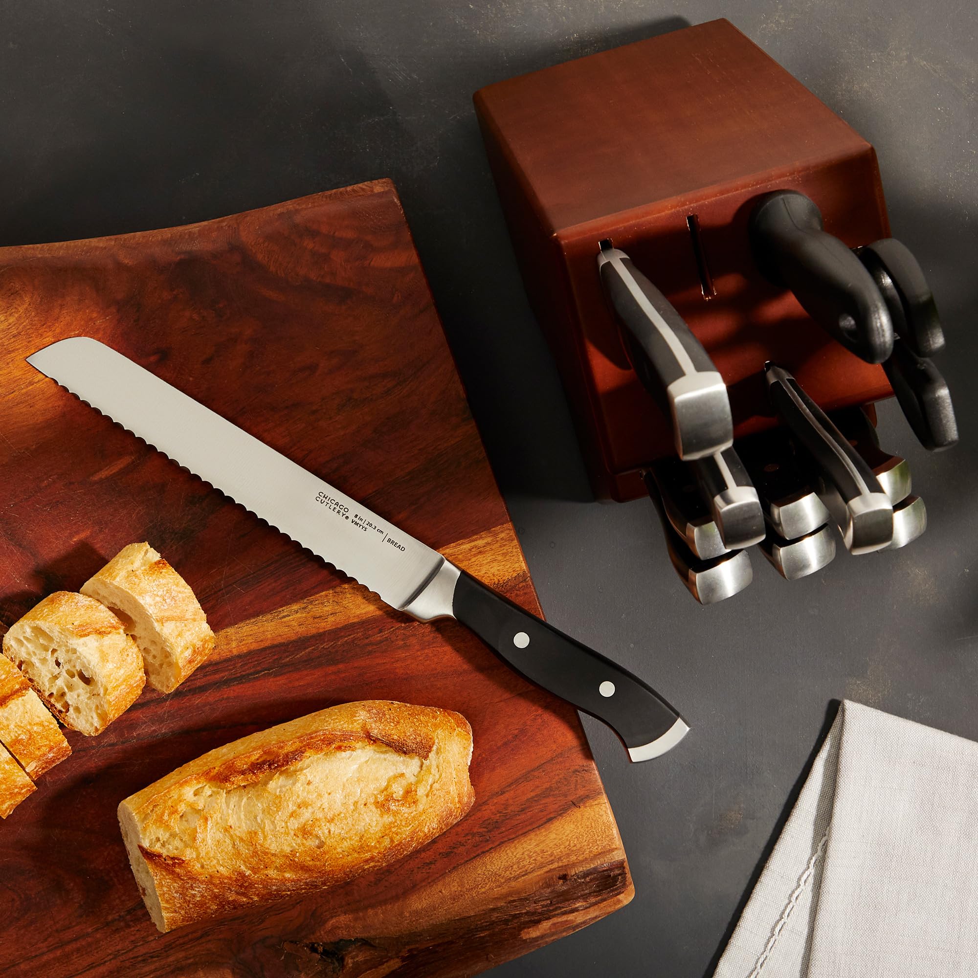 8 inch serrated bread knife from Chicago Cutlery Armitage 13-PC set