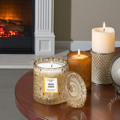 Warm amber scent with agarwood sandalwood and jasmine fragrance