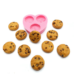 Chocolate chips cookies mold with three cavities
