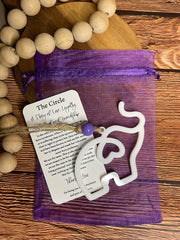 Sisterhood gift ornament for friends in white acrylic