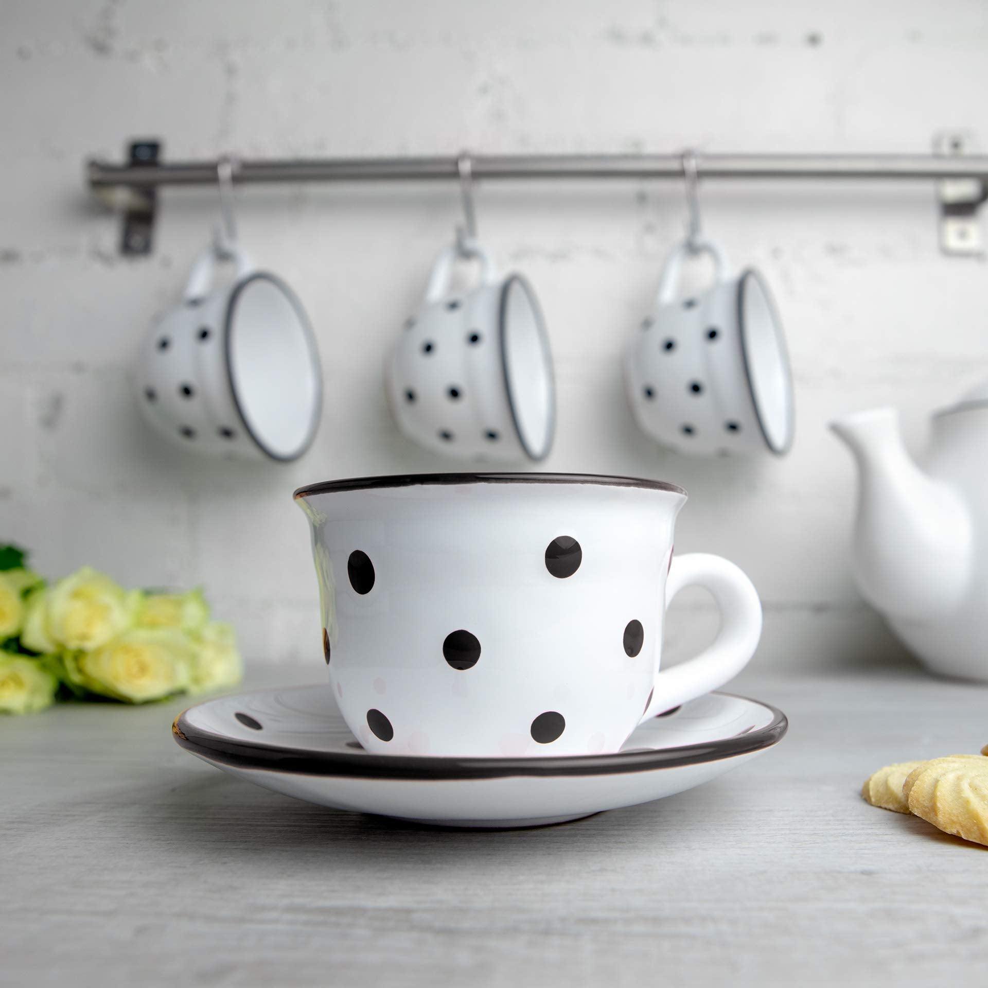 City to Cottage teacup and saucer set 8.4oz