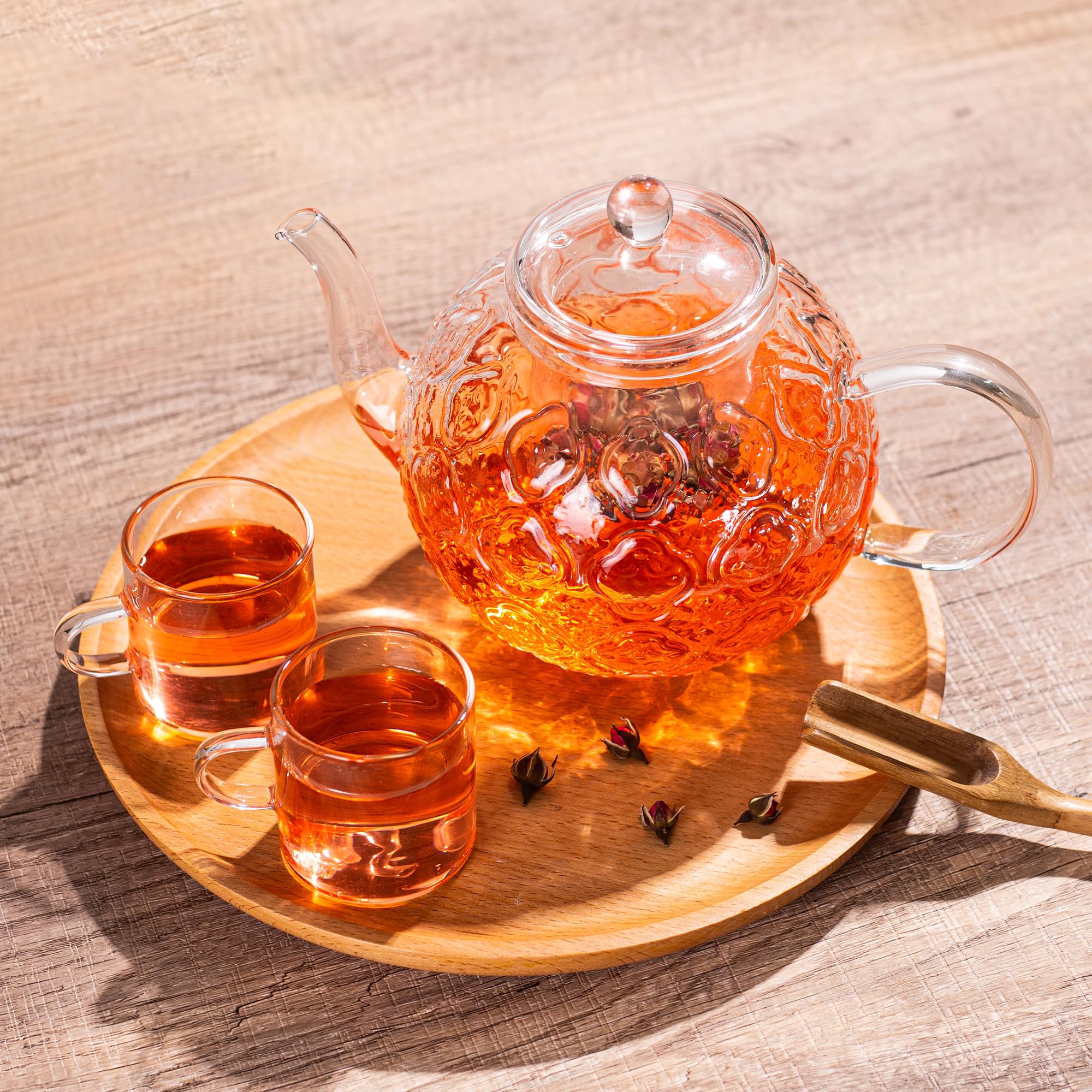 Versatile glass teapot for loose leaf tea and fruit infused waters