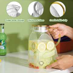 stainless steel lid and drip-free pour spout detail