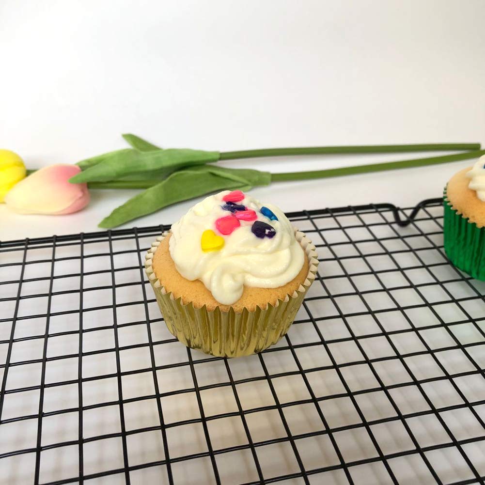 Foil lined paper baking cups for muffins and treats