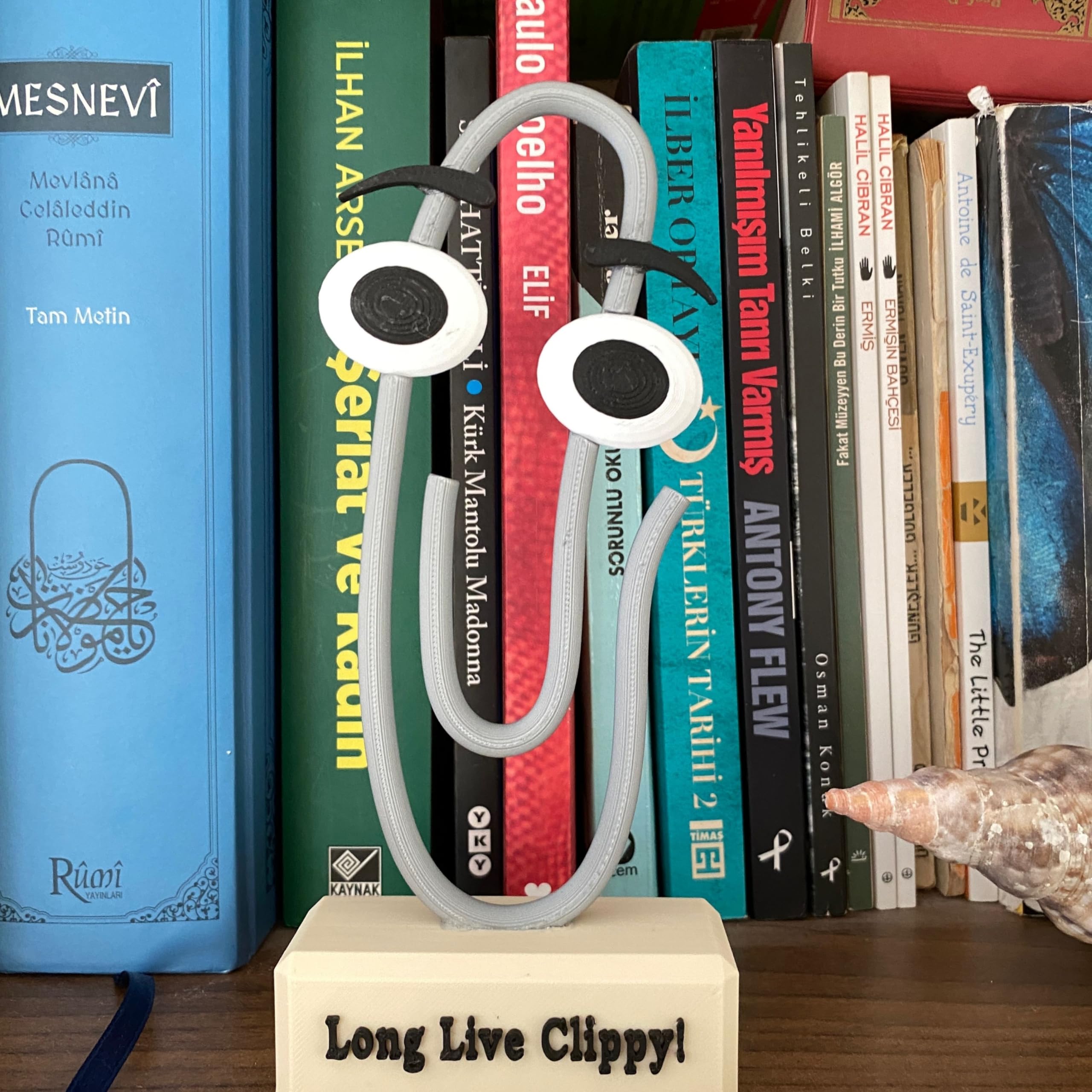 Clippy PLA desk decor close up