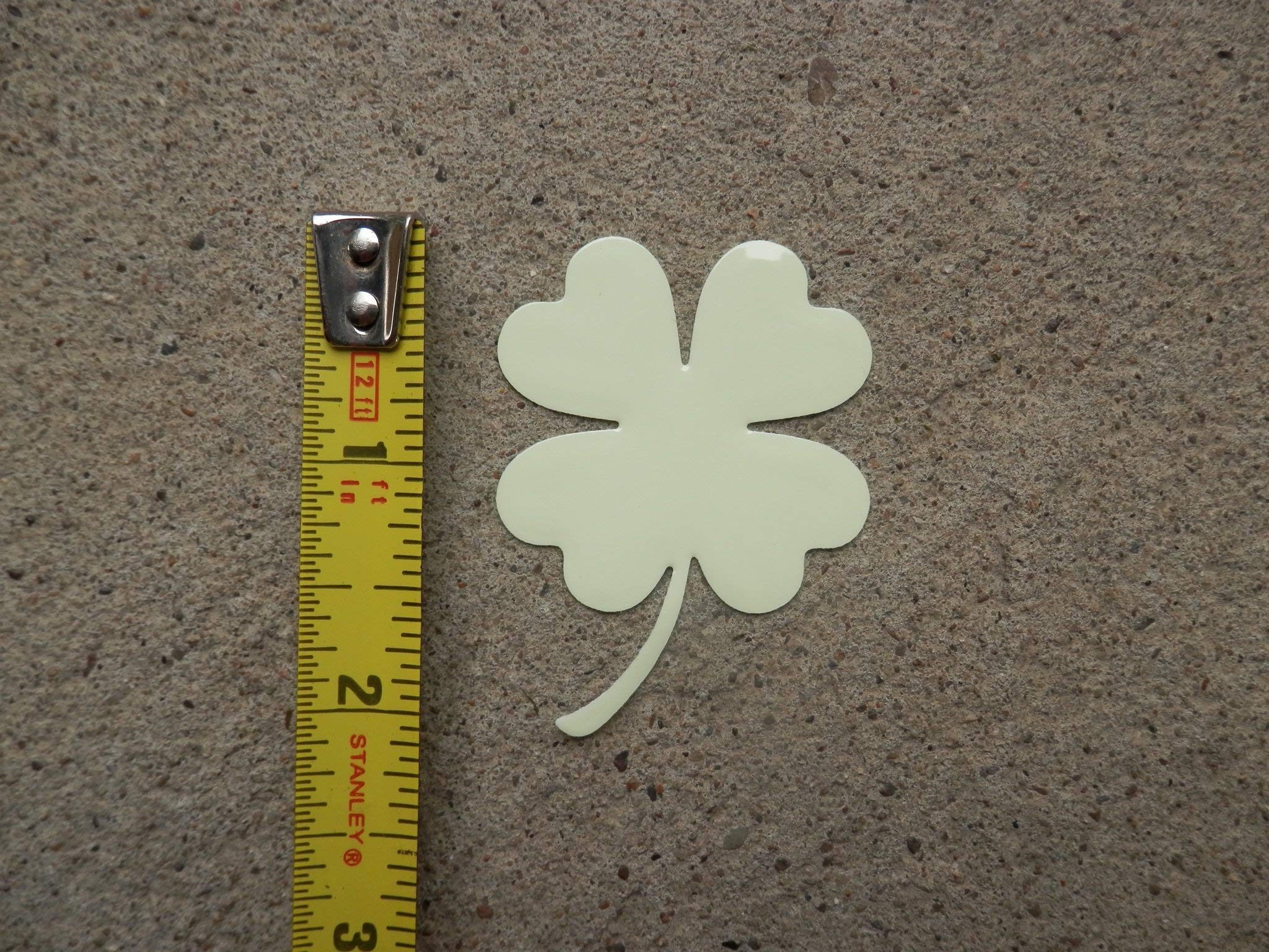 Set of 6 clover decals per pack