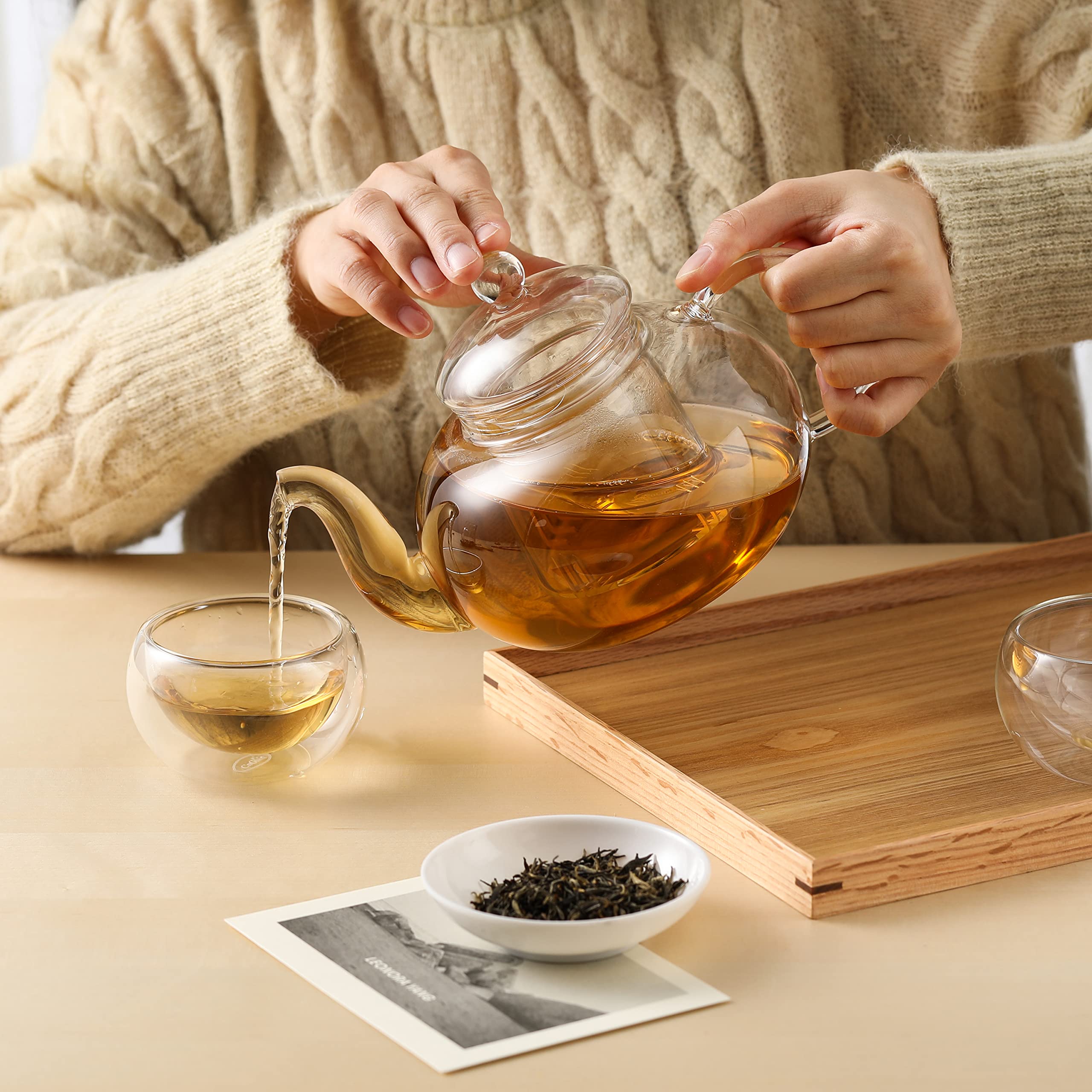 20.3 oz capacity teapot by CNGLASS