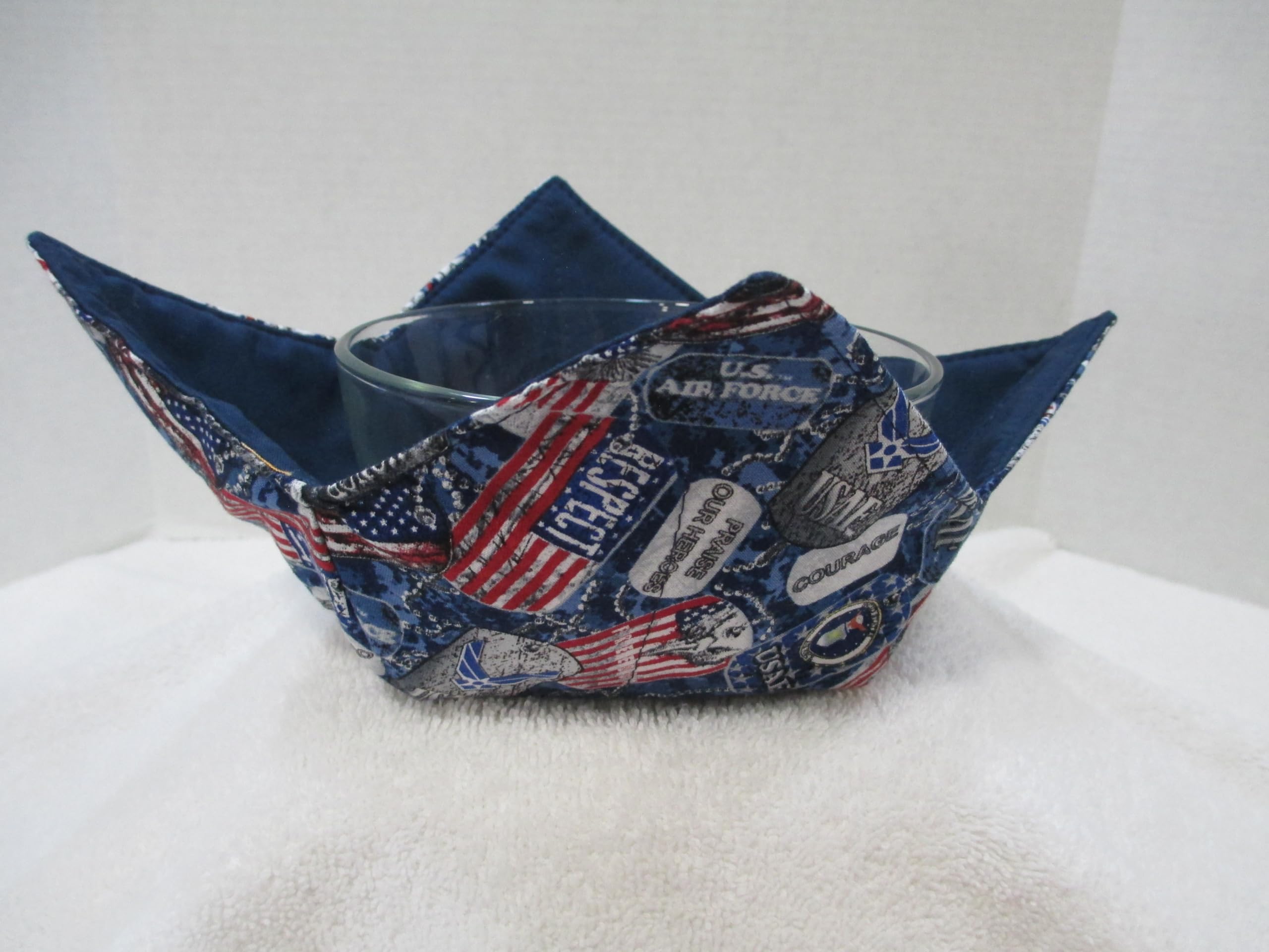 Reversible cotton bowl cozy by US Air Force