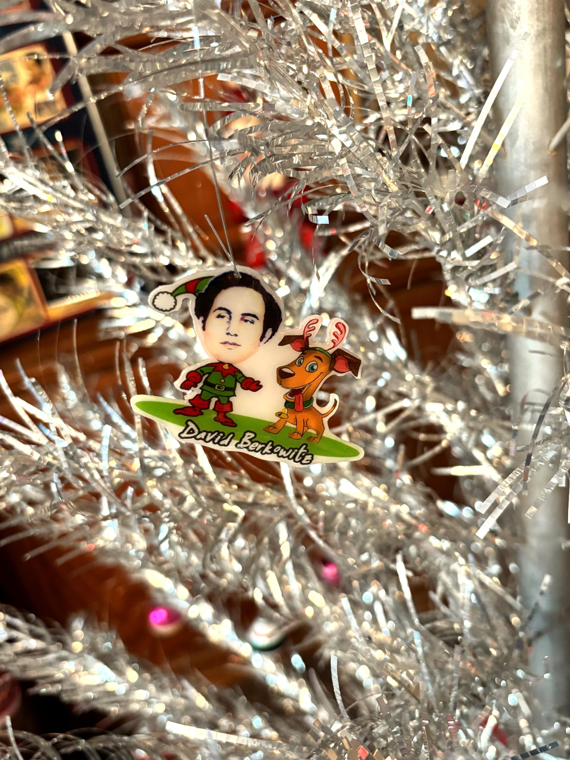 collection 2 true crime christmas ornament set