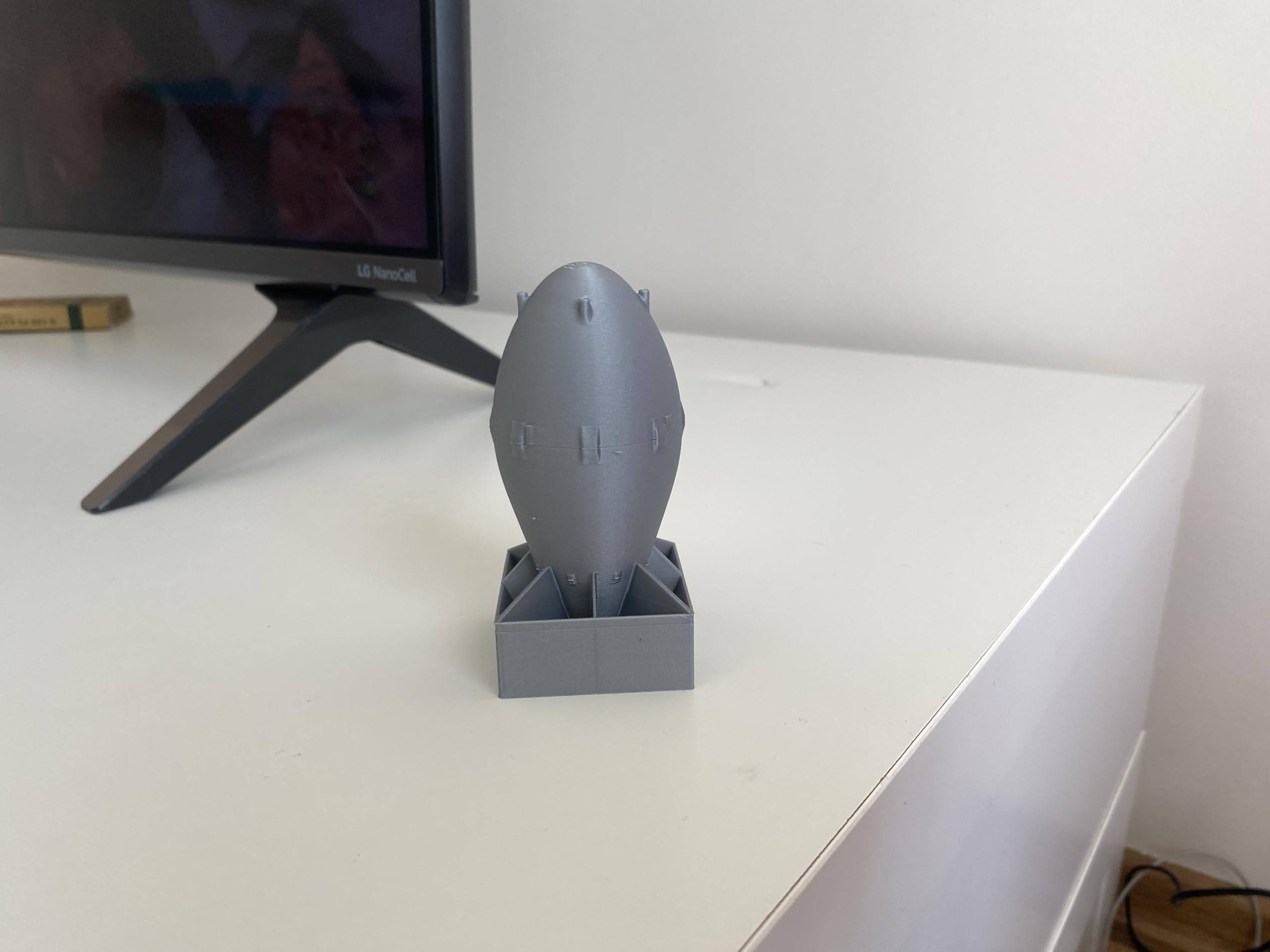 Compact size 3.7 x 1.7 x 1.7 inches for desks