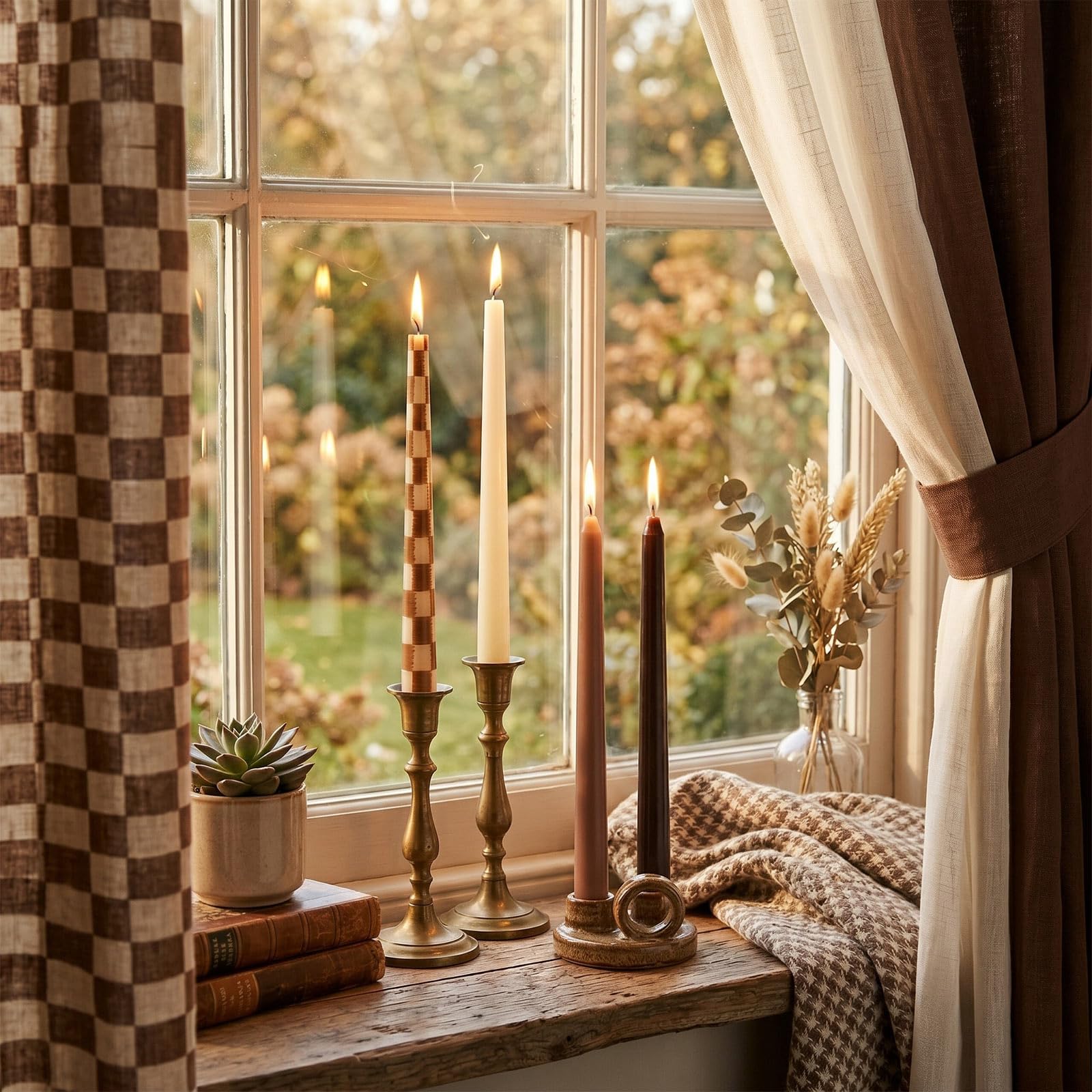 Conelist brown checkered candlesticks with taper candles