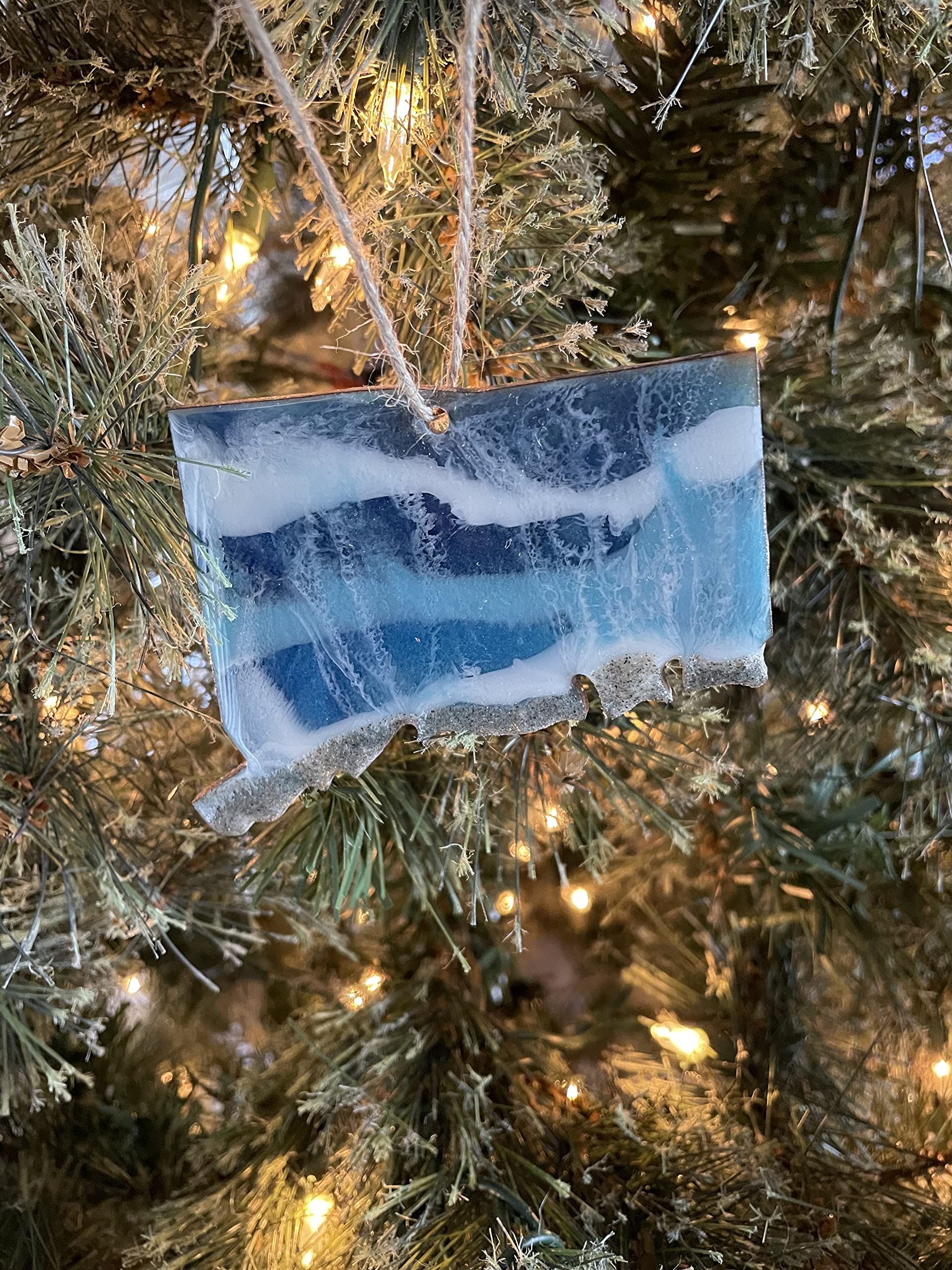 4 inch Connecticut ornament handmade in the USA with real beach sand