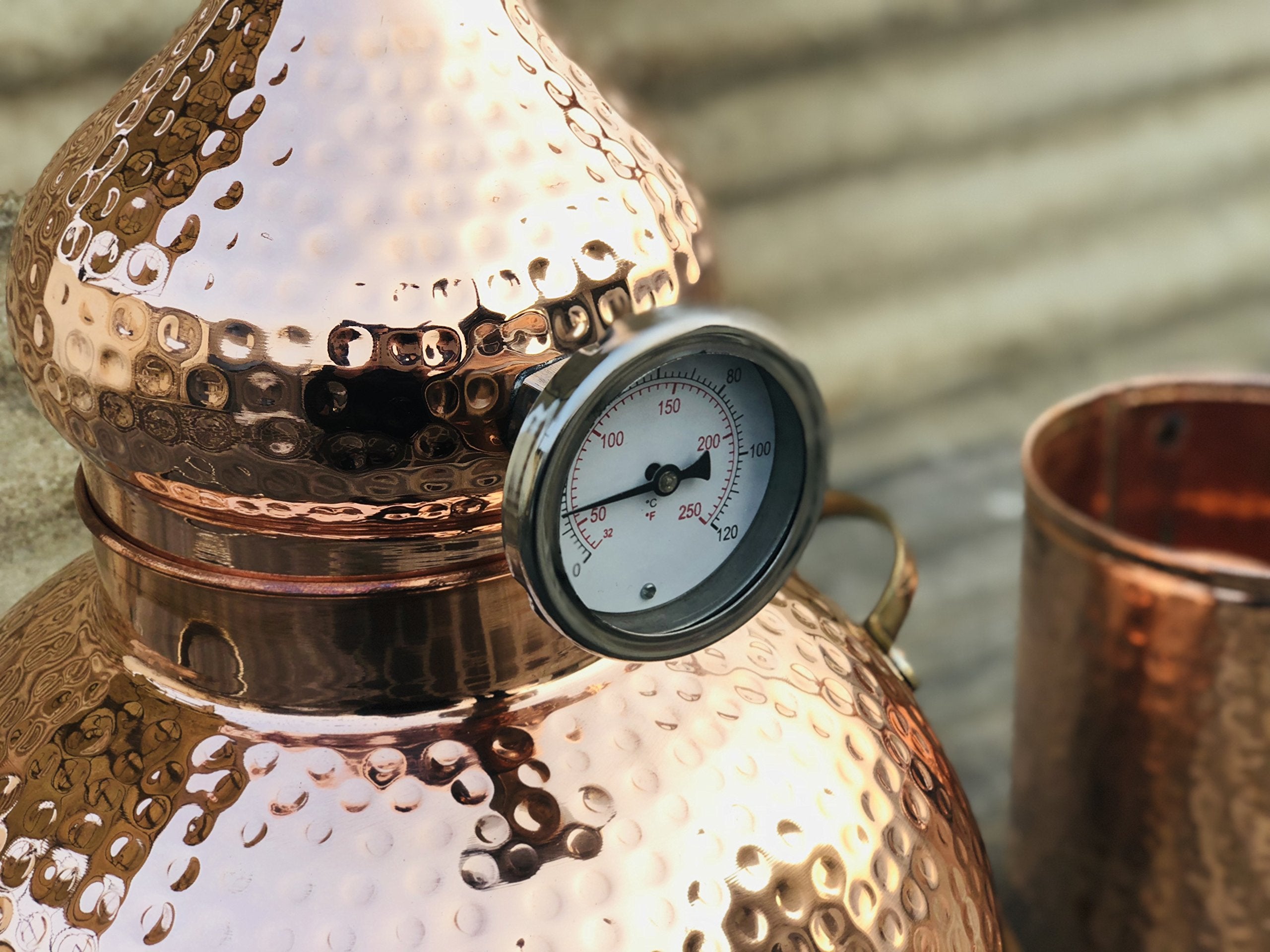 Copperholic copper moonshine still with brass handles 5 litres