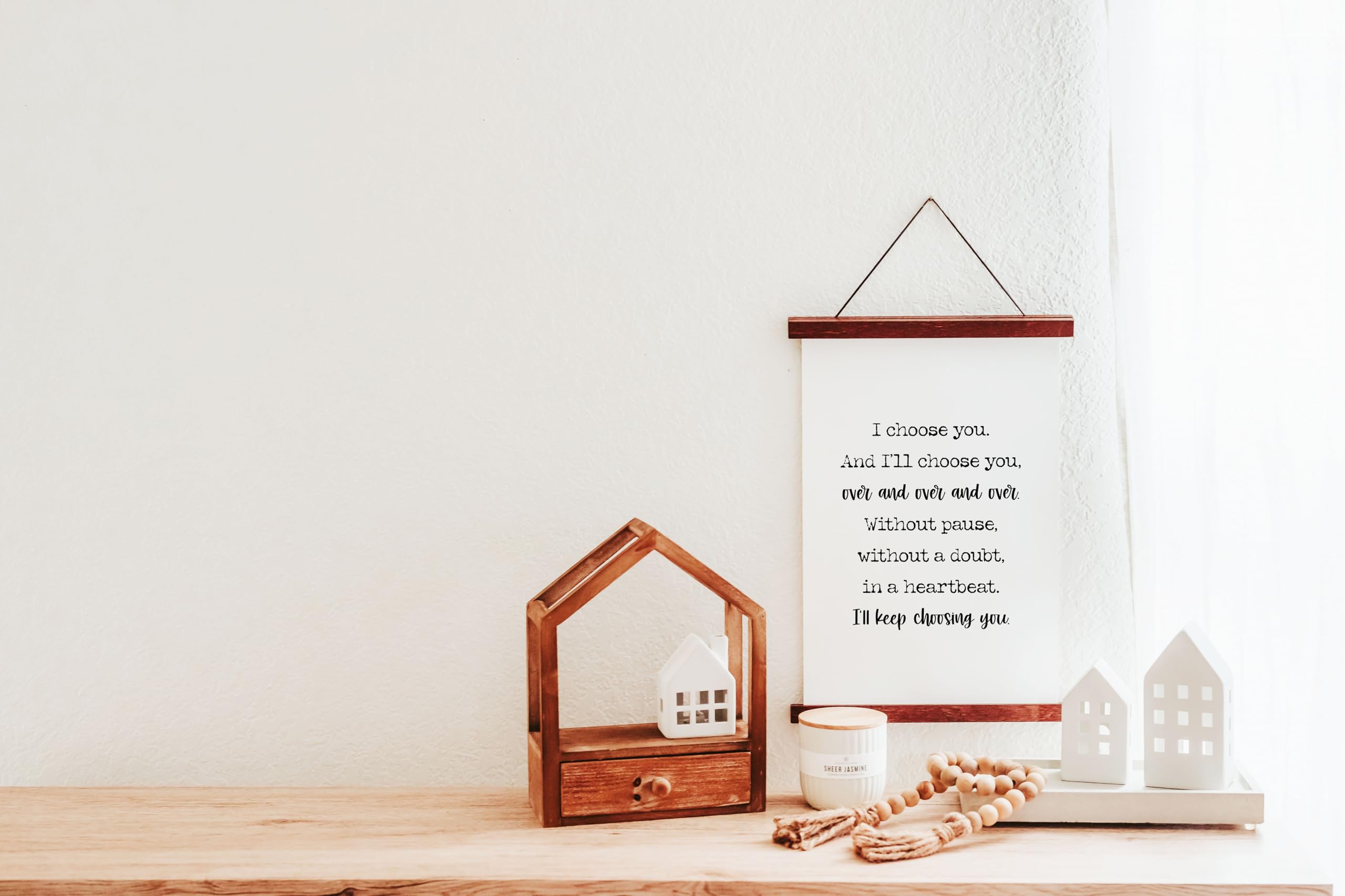 12 inch wooden hanger display for canvas wall art