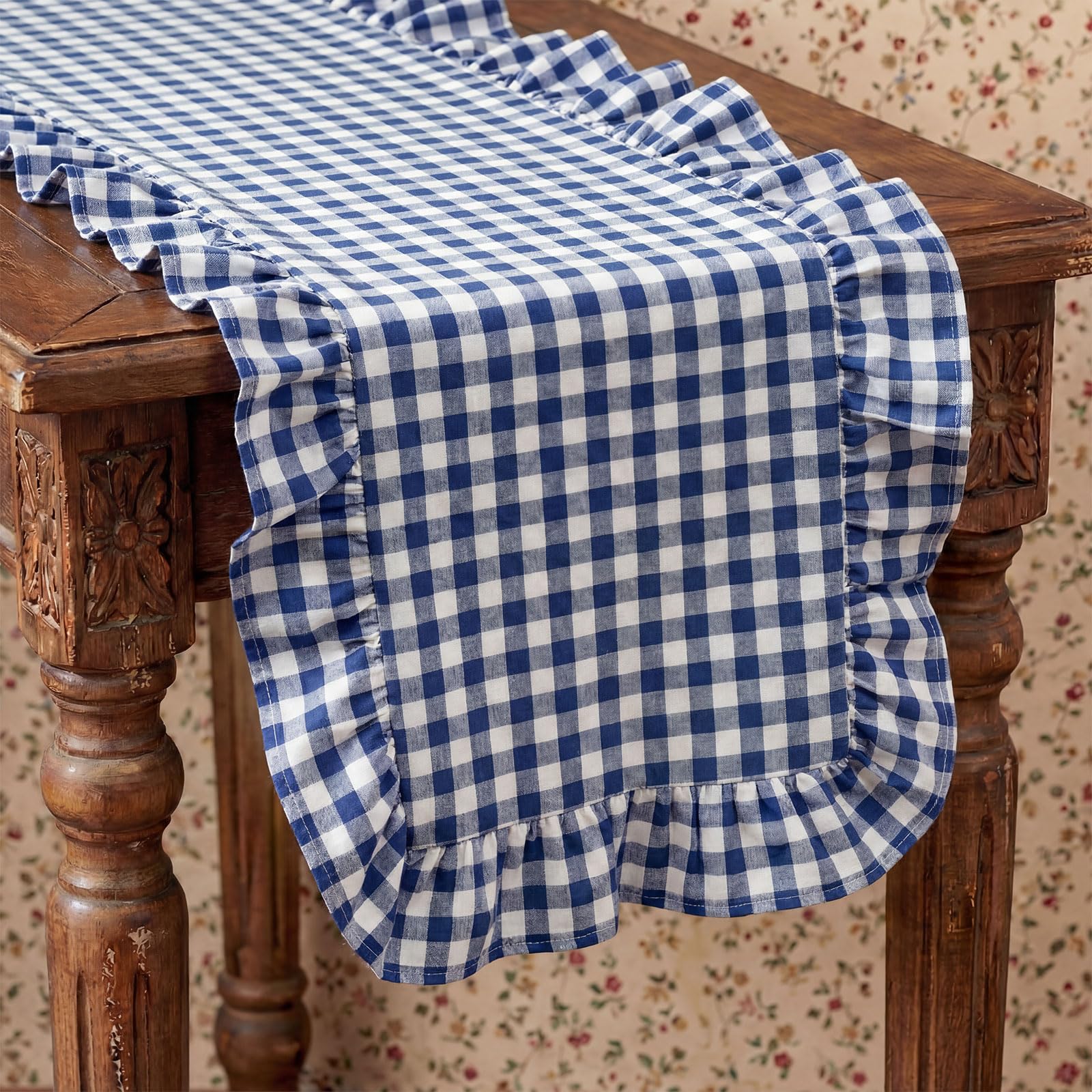 Neutral navy and white table runner for dining room