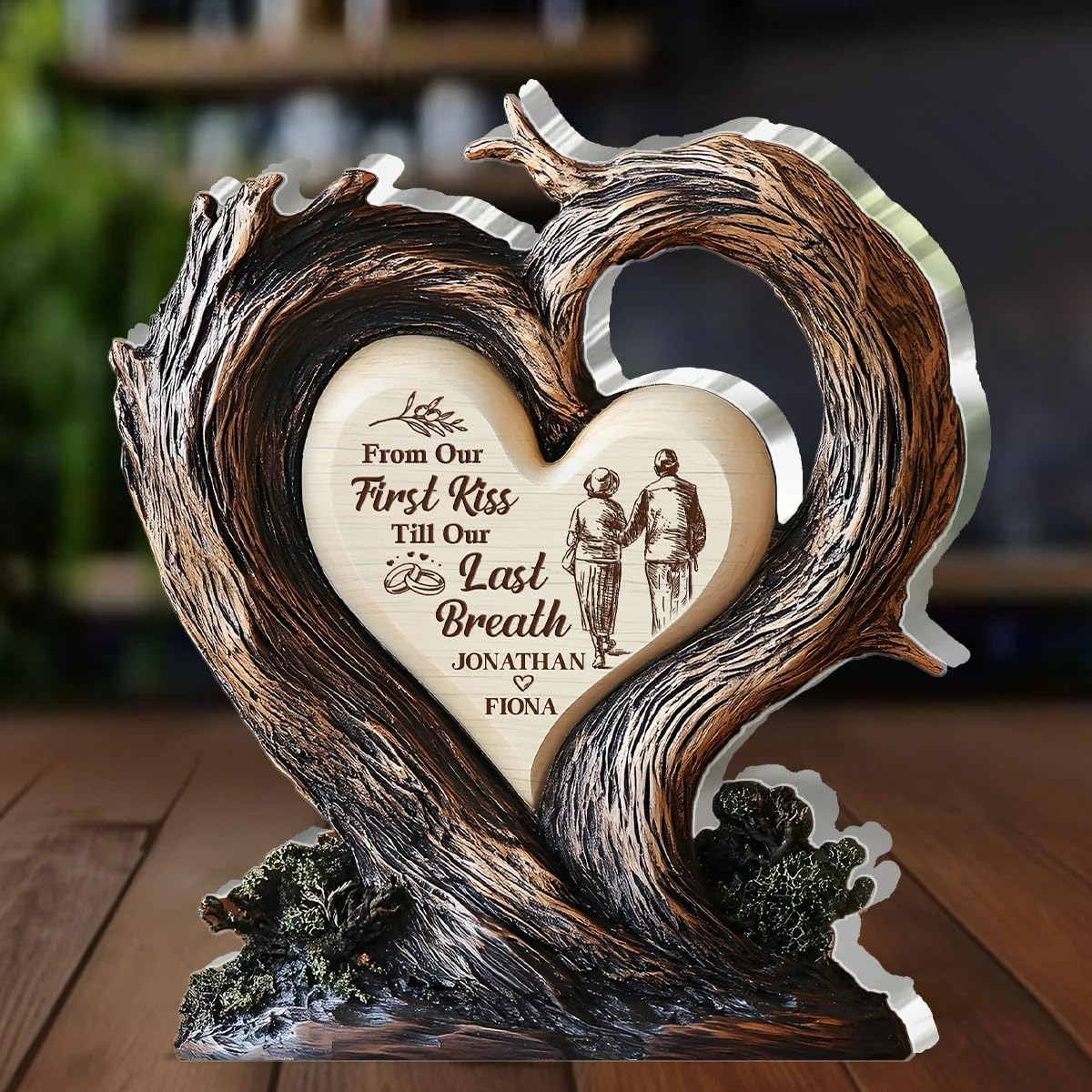 Center engraving with heart and walking couple design