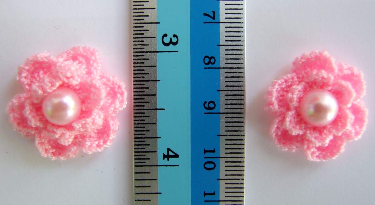 Crochet flower embellishments for gift packaging