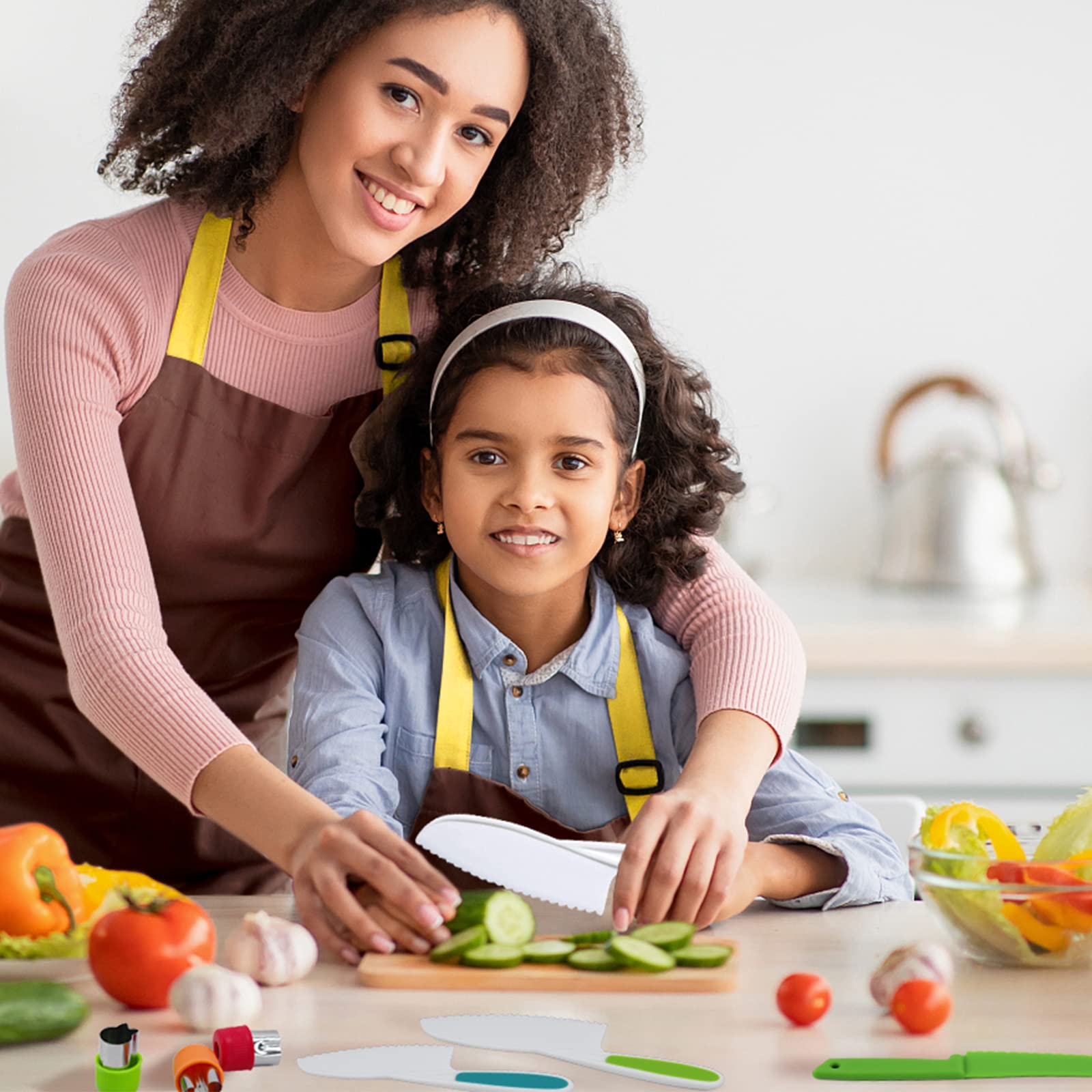 Crinkle cutter for kids cooking activities