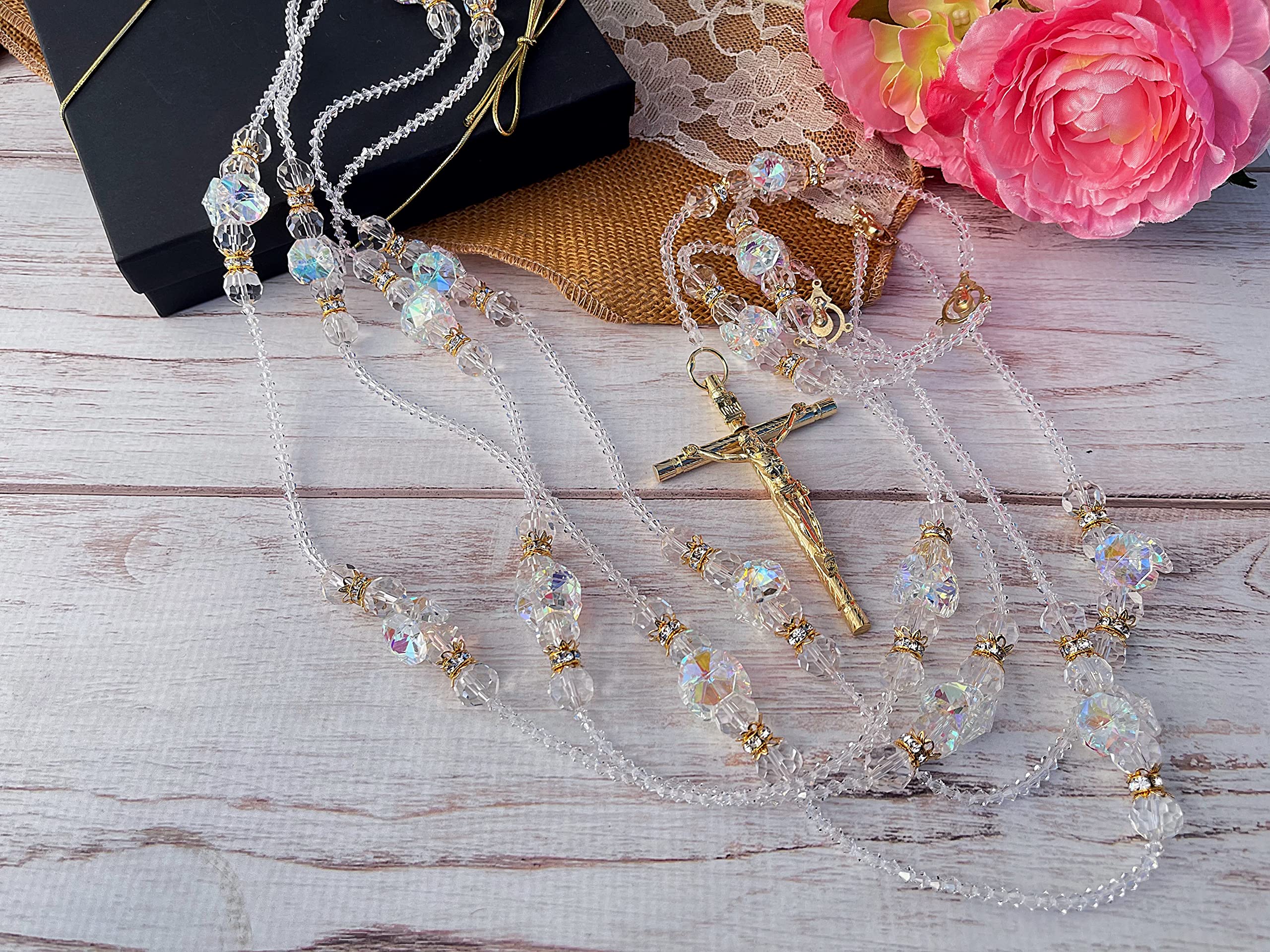 Crystal components imported from Austria used in lasso